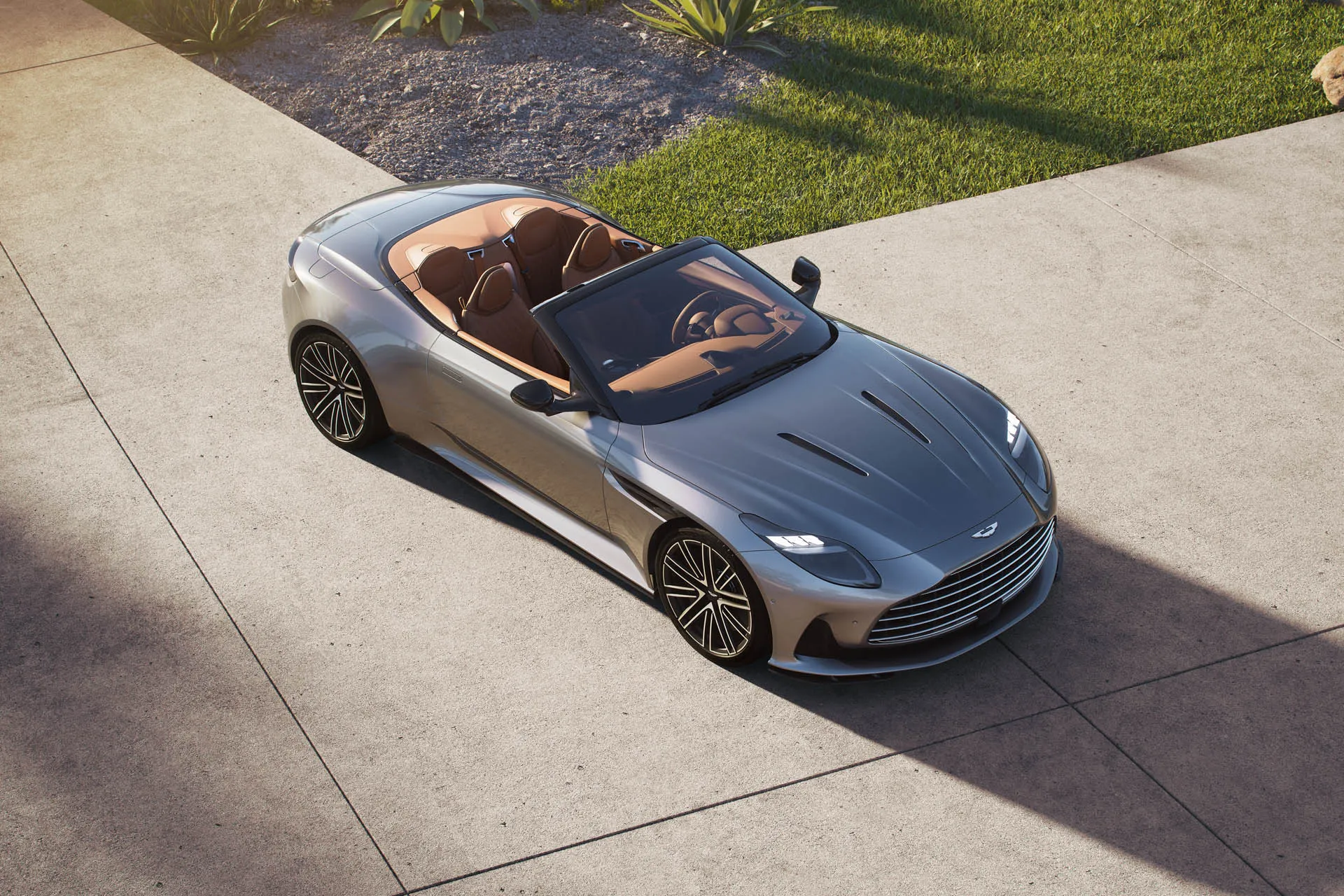 2024 Aston Martin DB12 spawns Volante convertible