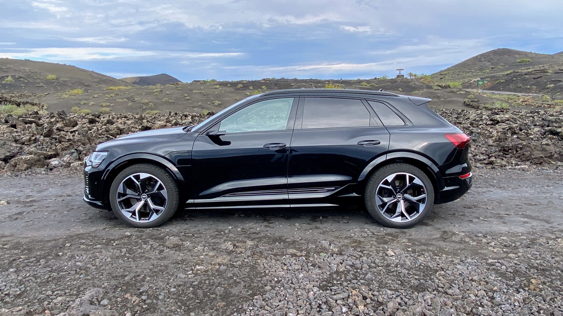 Review 2024 Audi Q8 ETron feels friskier, goes further RiderWeekend