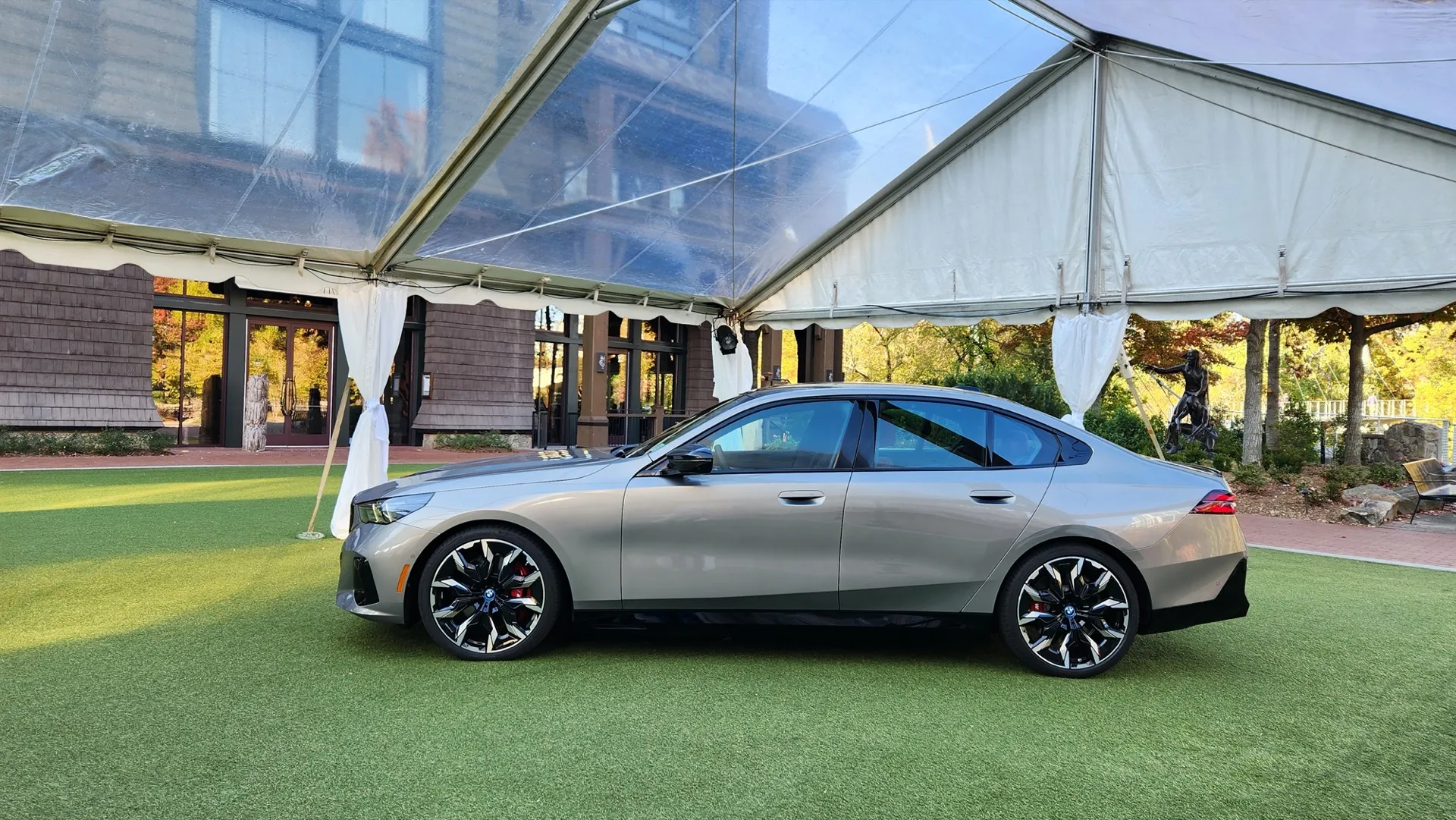 Review 2024 BMW i5 electric sport sedan trounces gasoline sibling