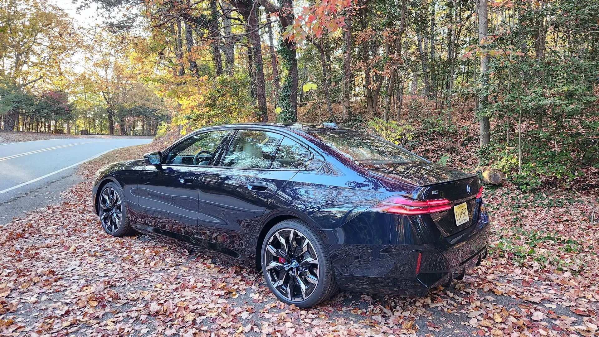 Review 2024 BMW i5 electric sport sedan trounces gasoline sibling