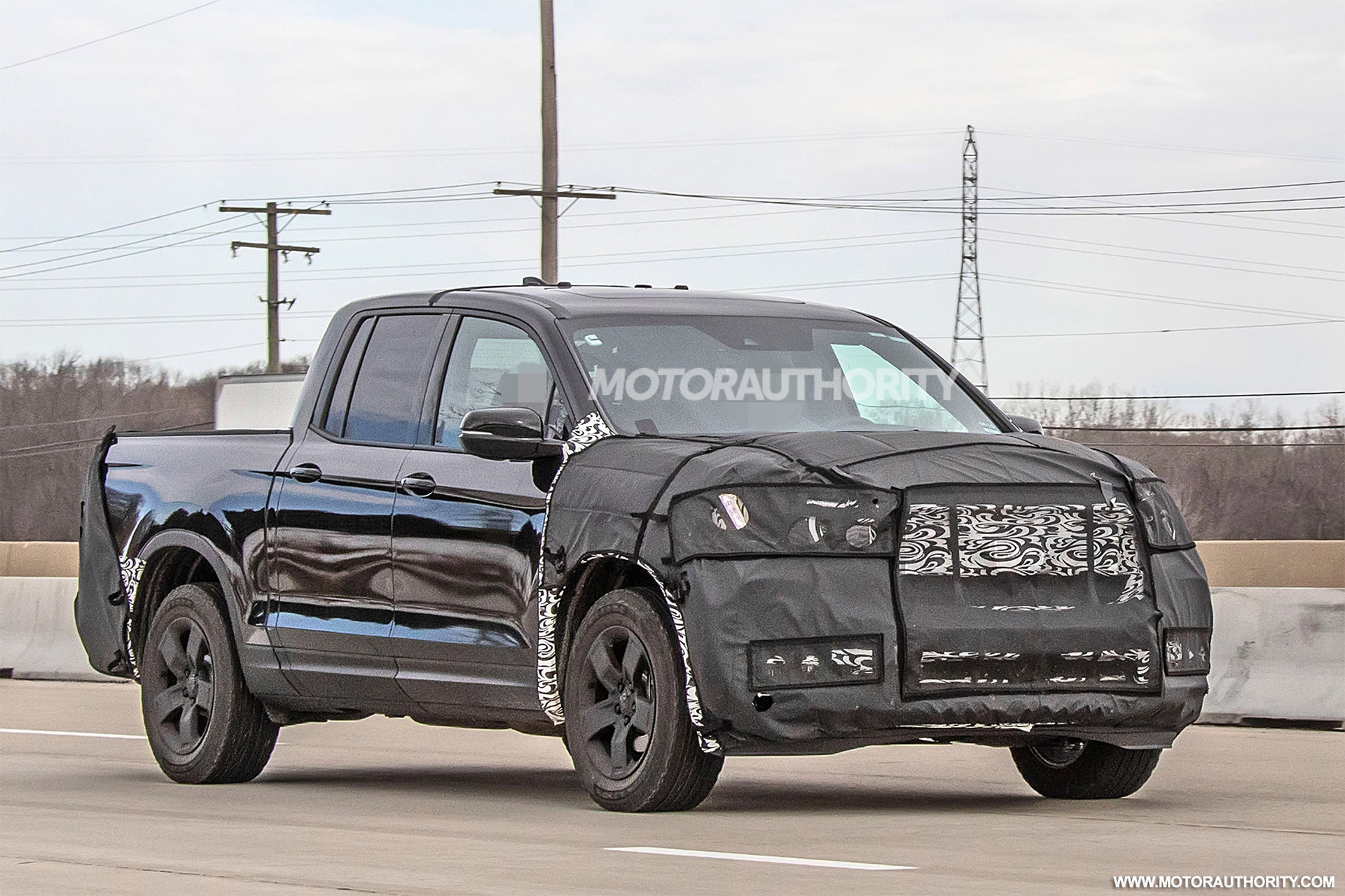 2024 Honda Ridgeline facelift spy shots - Photo credit: Baldauf