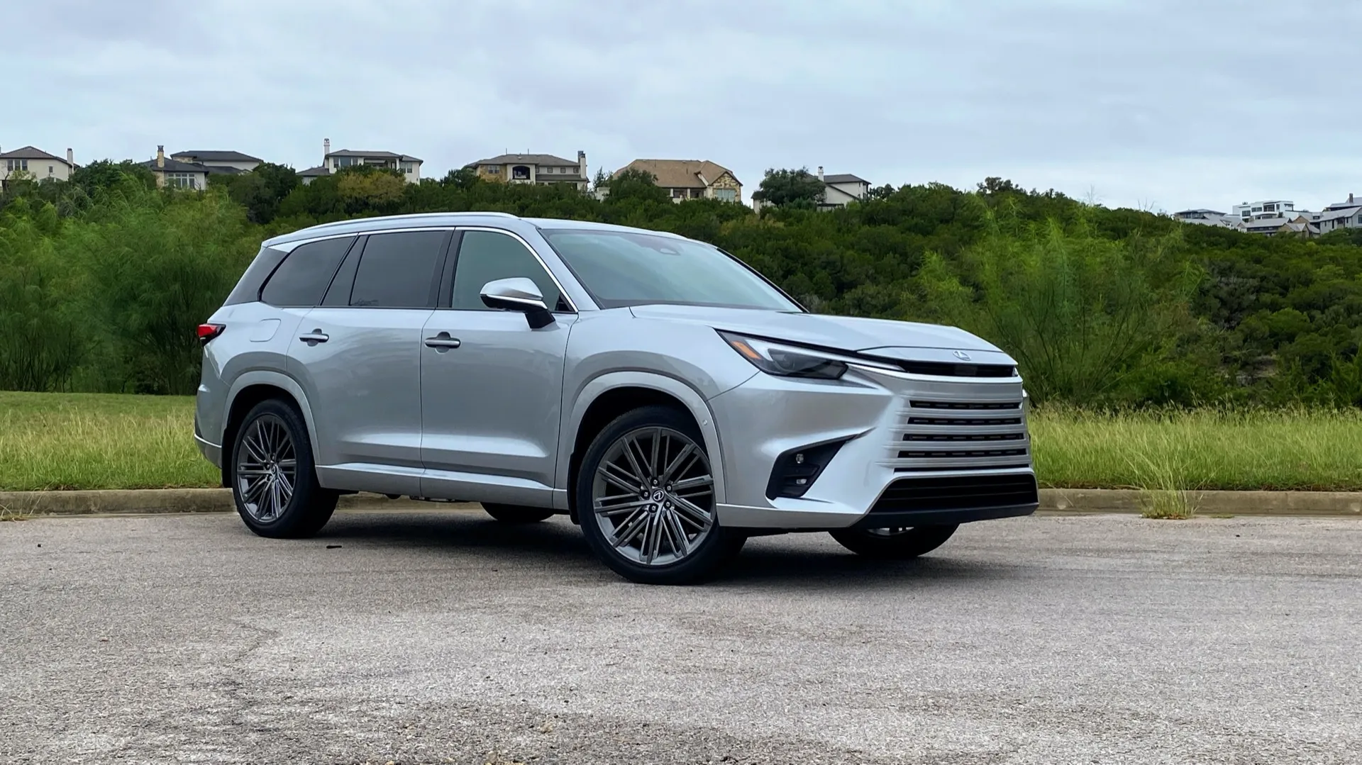 Review 2024 Lexus TX 550h plugin hybrid is the lone star of TX
