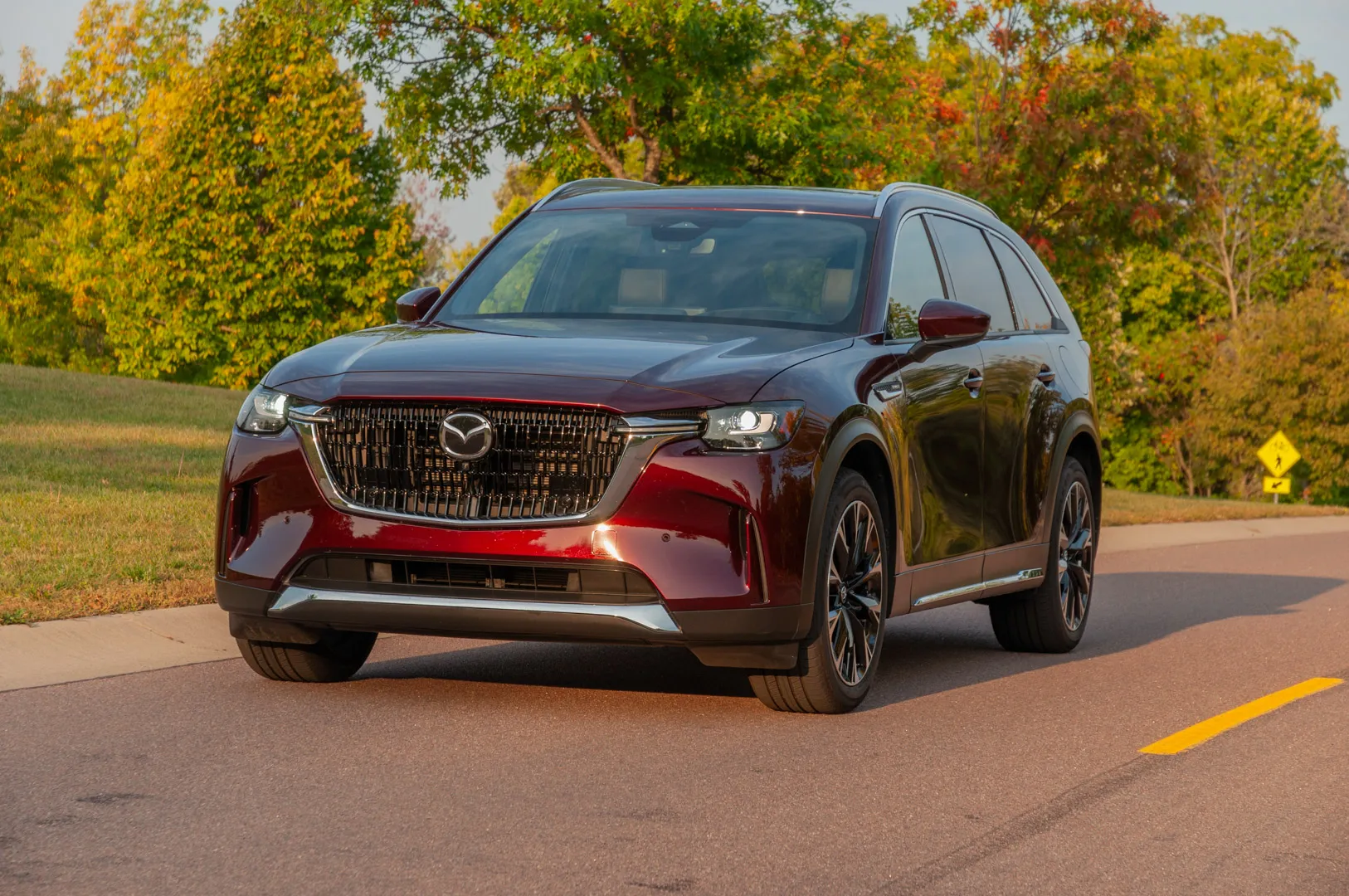 2024-mazda-cx-90_100903398_h.webp