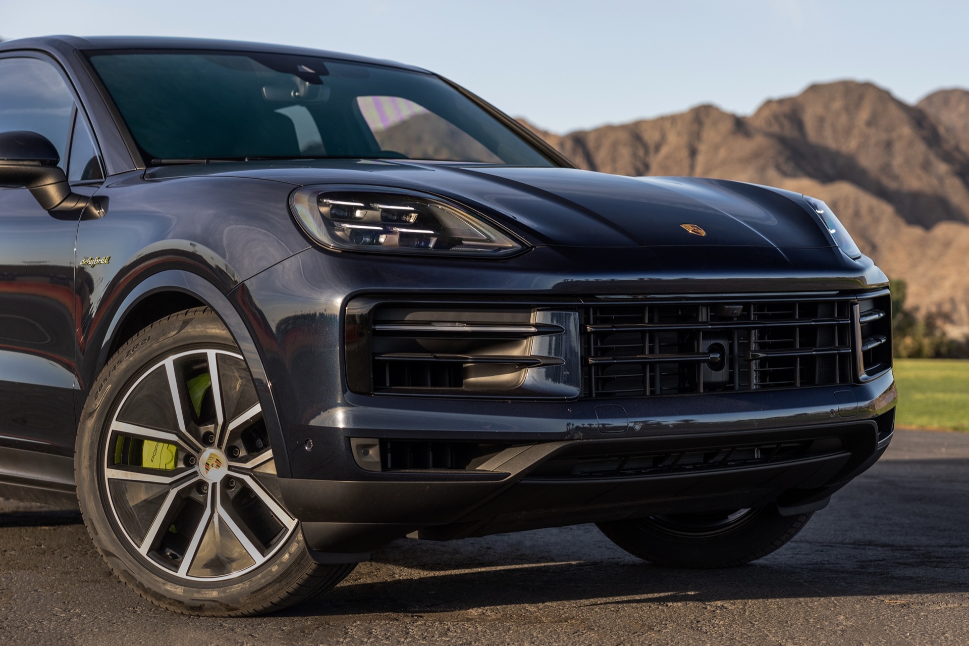 Electrified Porsche Cayenne with over 690 hp reportedly in the works Auto Recent