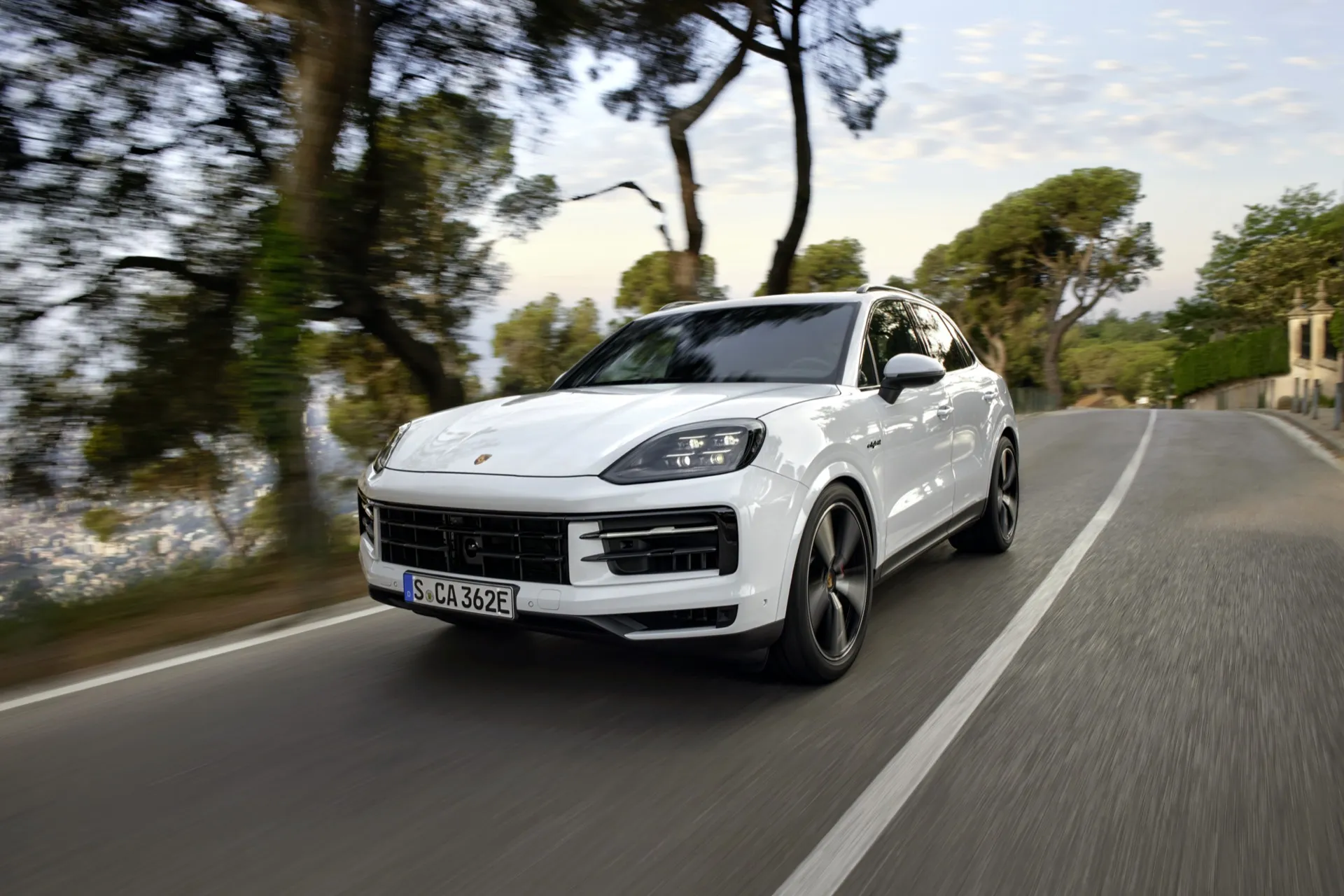 2024 Porsche Cayenne S EHybrid arrives as the plugin middle child for