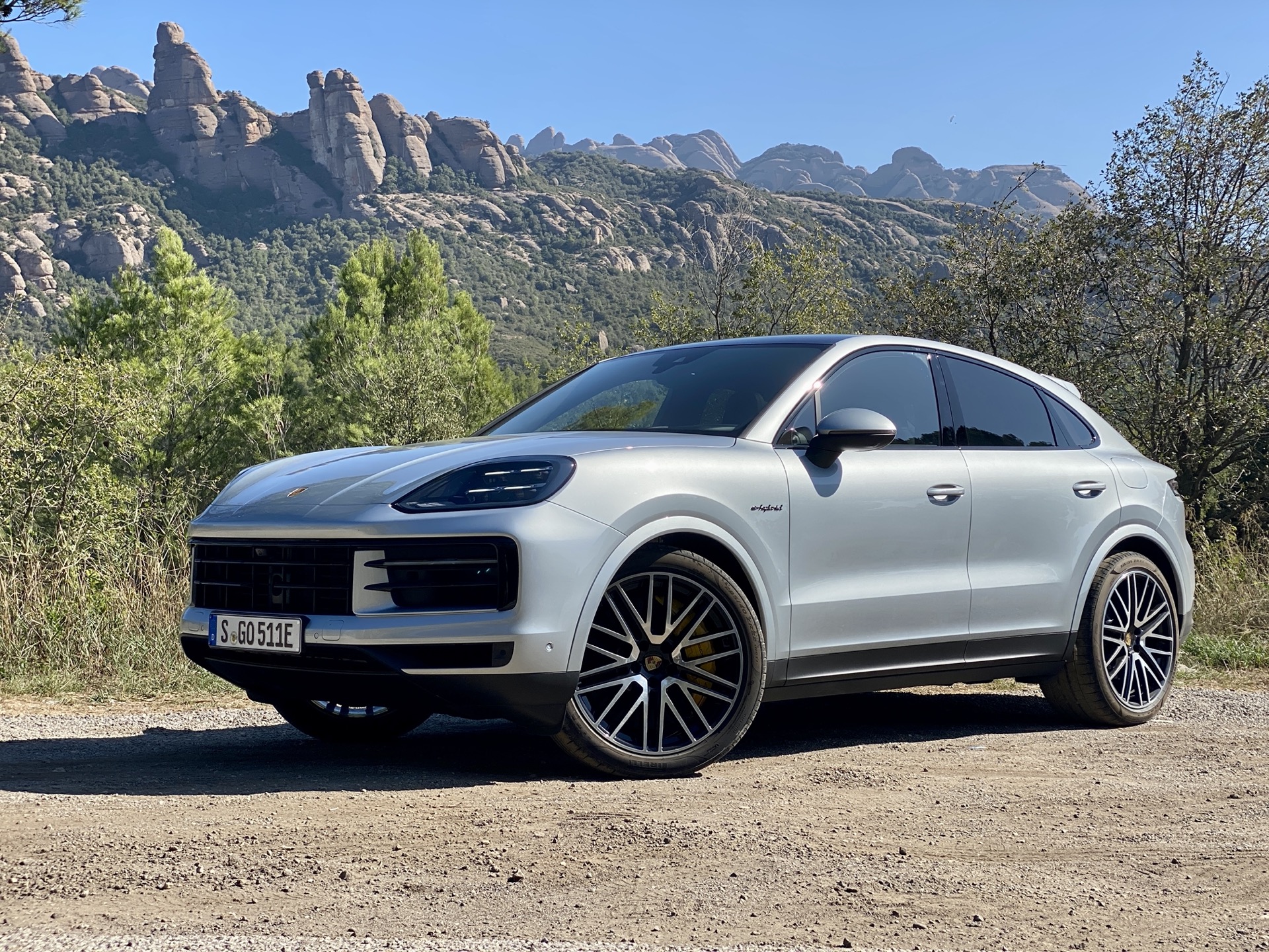 Review 2024 Porsche Cayenne Turbo EHybrid injects life into the V8