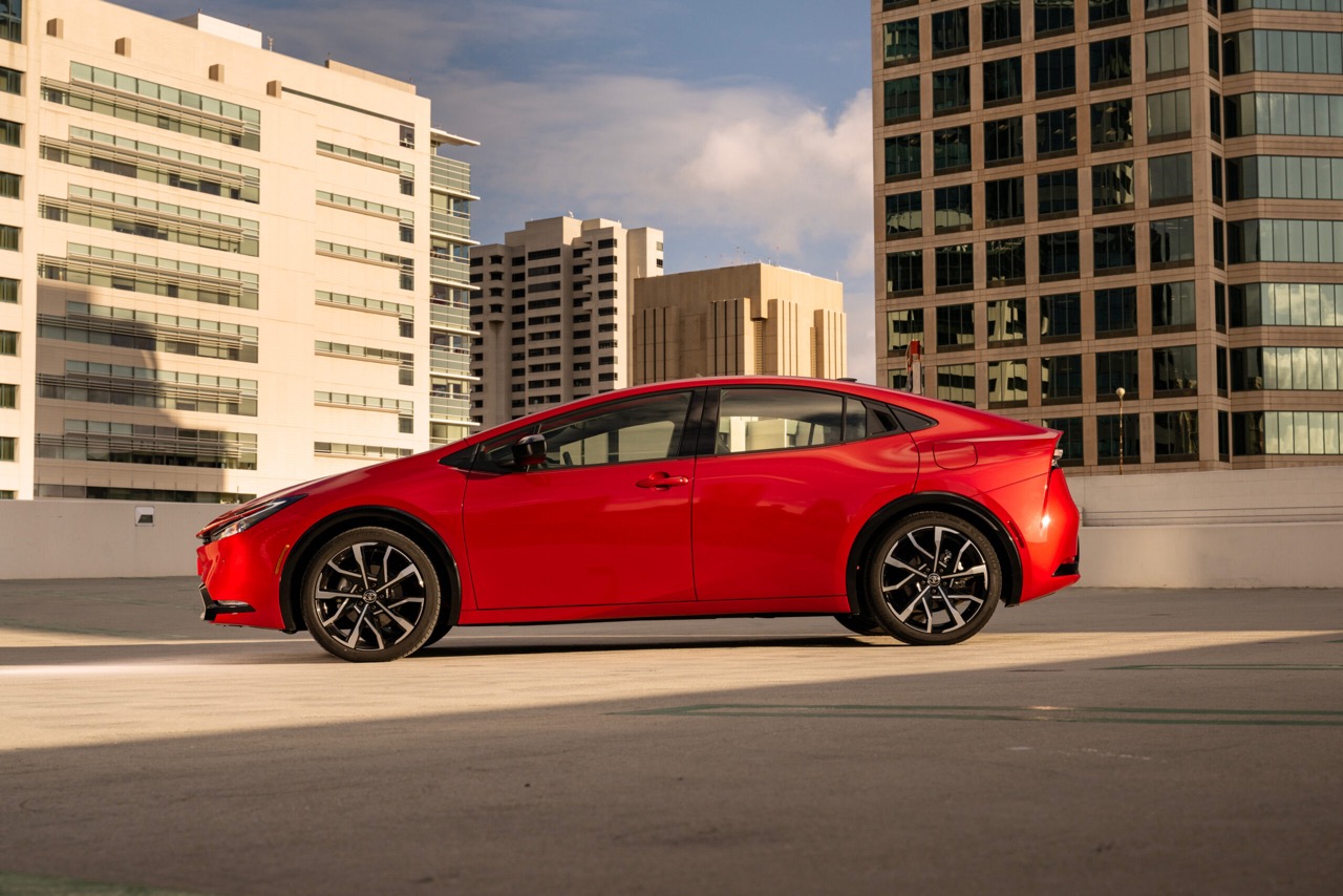 2024 Toyota Prius Review Prices, Specs, and Photos The Car Connection