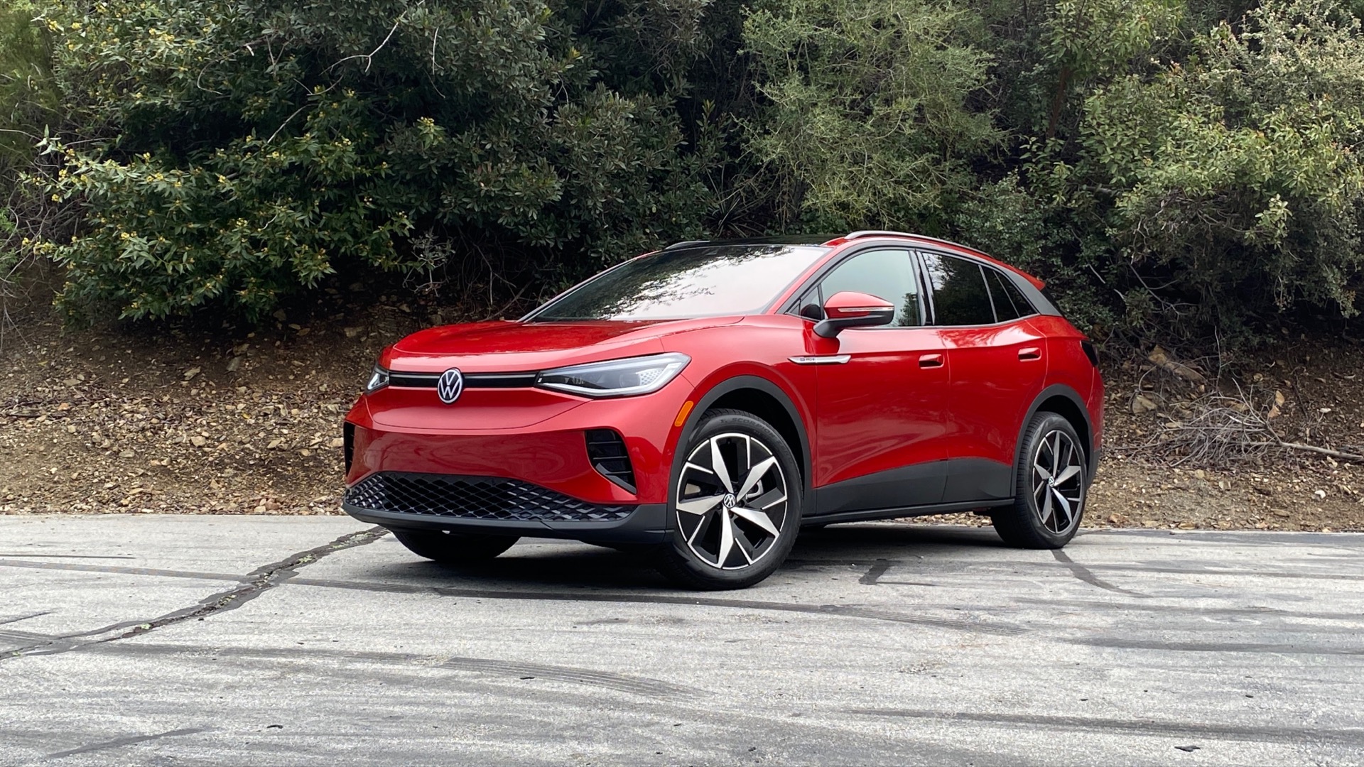 VW ID.4 review, Trump tariffs, generational EV gap, Mercedes solar: Today’s Car News VW ID.4 review, Trump tariffs, generational EV gap, Mercedes solar: Today’s Car News