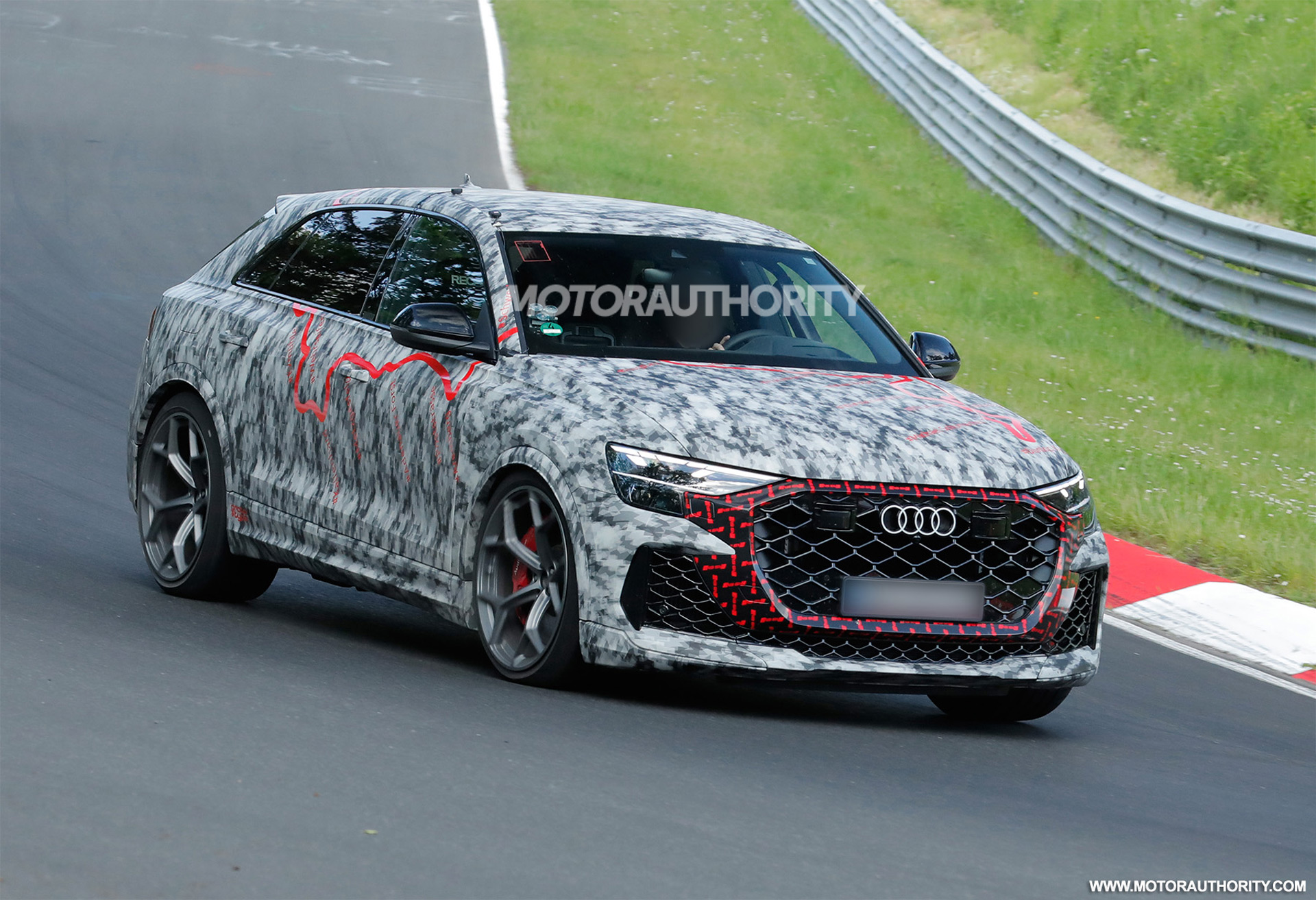 2025 Audi RS Q8 roars loud at the ‘Ring in new spy video Auto Recent
