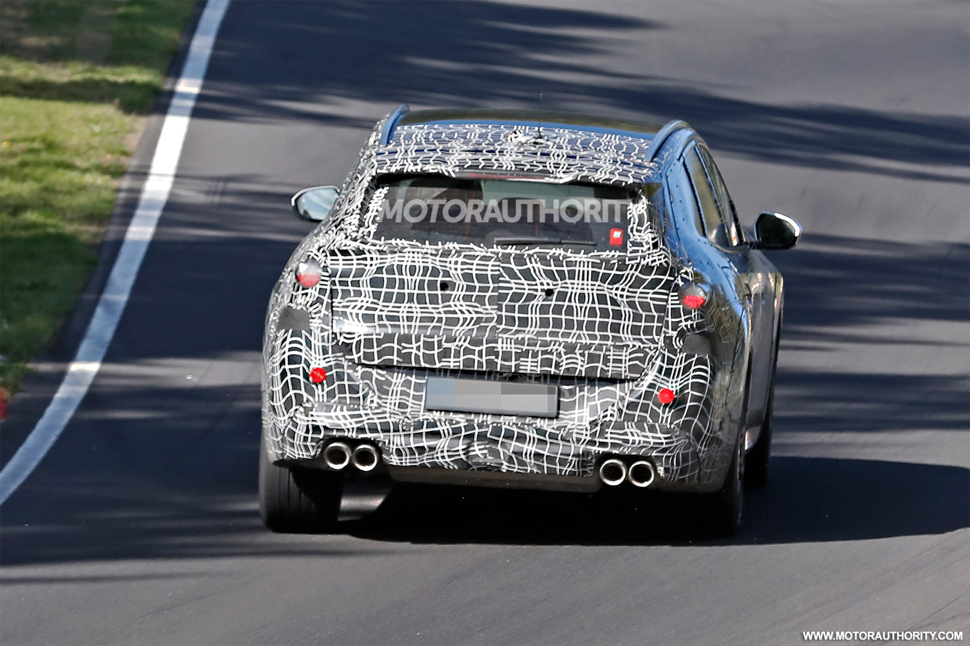 2025 BMW X3 spy shots - Photo credit: S. Baldauf/SB-Medien