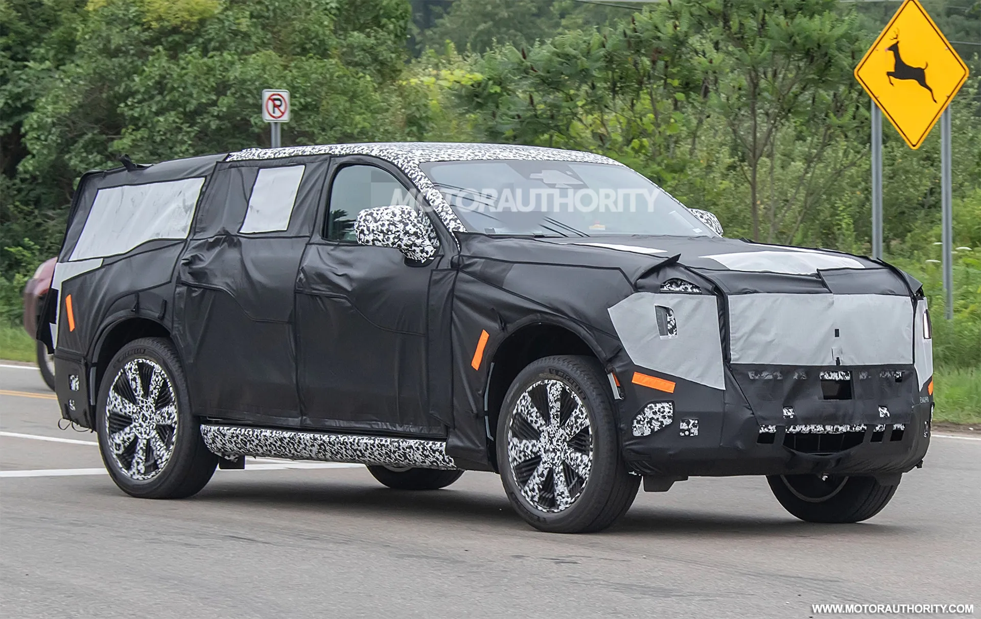 Cadillac Escalade Spy Photos Best New Suvs Hot Sex Picture