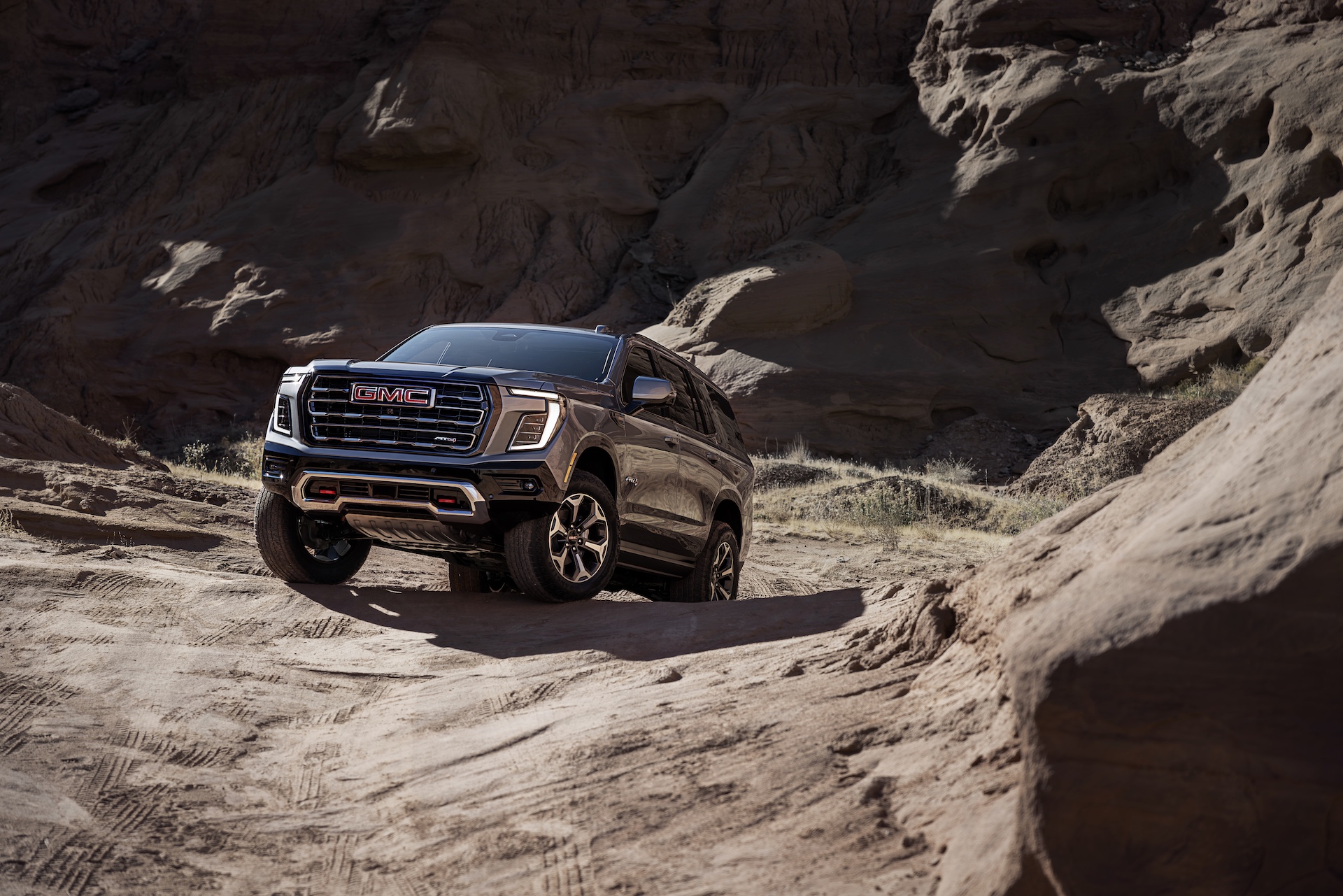 2025 GMC Yukon debuts new look, AT4 Ultimate model