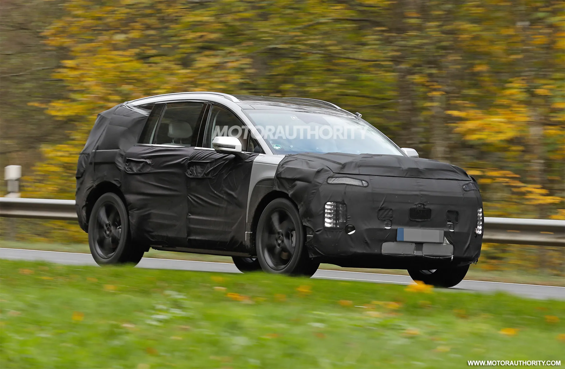 2025 Hyundai Ioniq 9 electric SUV with third-row seats spied Auto Recent