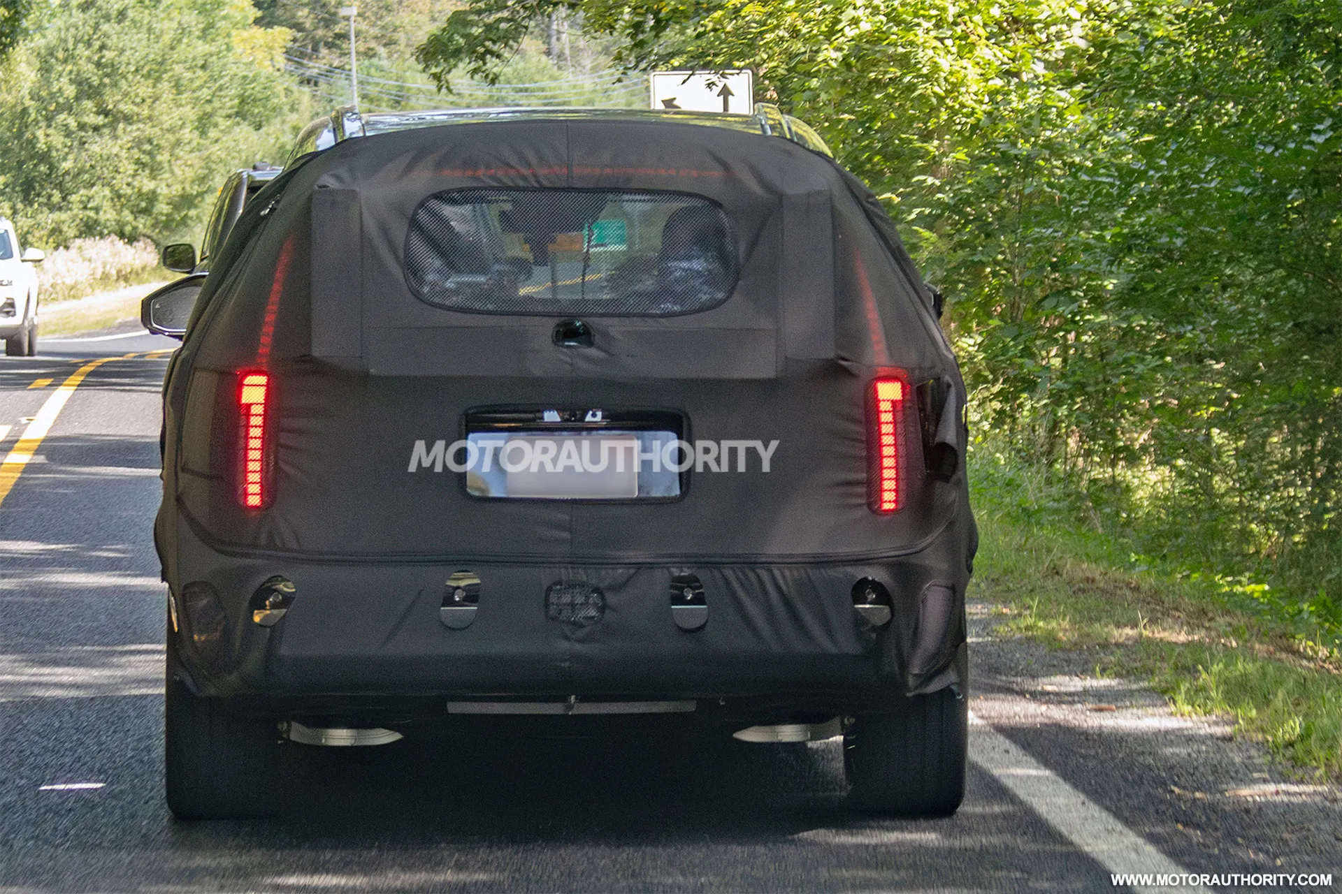 2025 Hyundai Ioniq 9 - Image 8