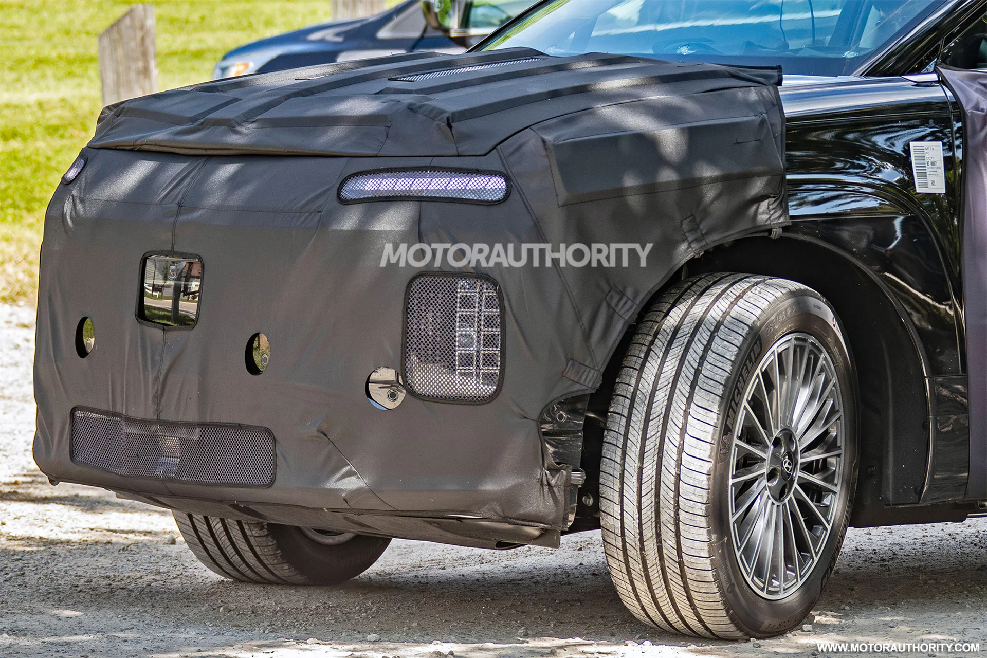 2025 Hyundai Ioniq 9 - Image 10