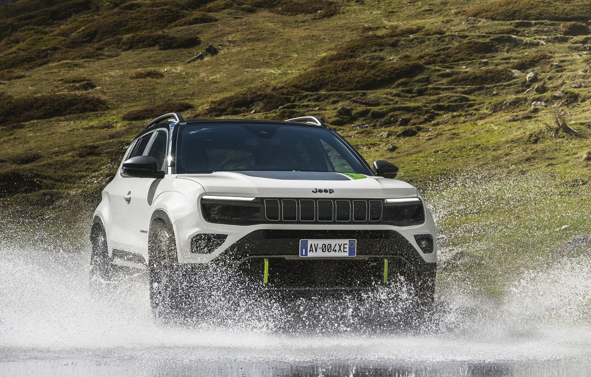 Jeep may add traditional hybrid powertrains to its US lineup Jeep may add traditional hybrid powertrains to its US lineup