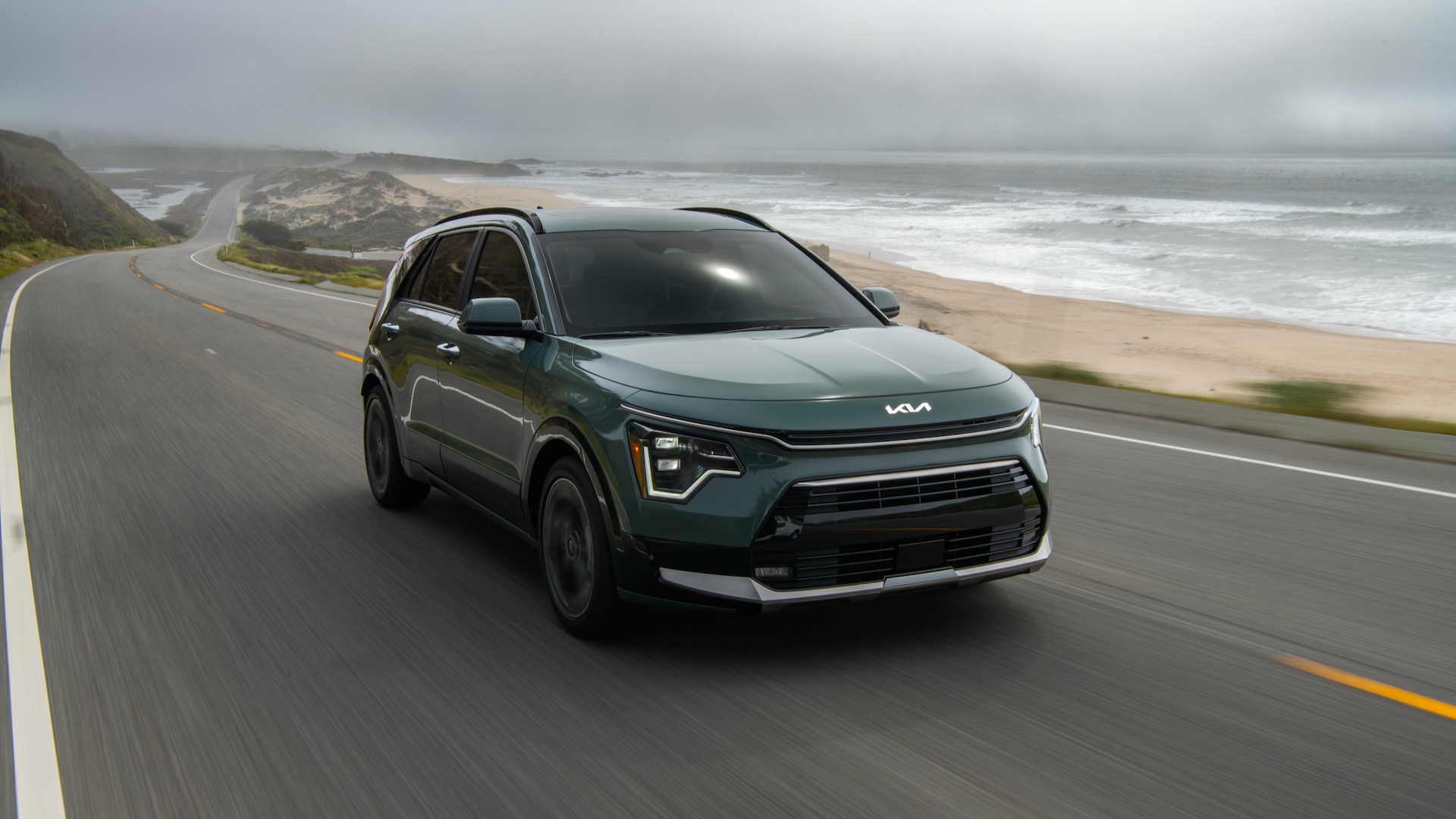 2025 Kia Niro Hybrid costs 28,365, PHEV costs 35,865