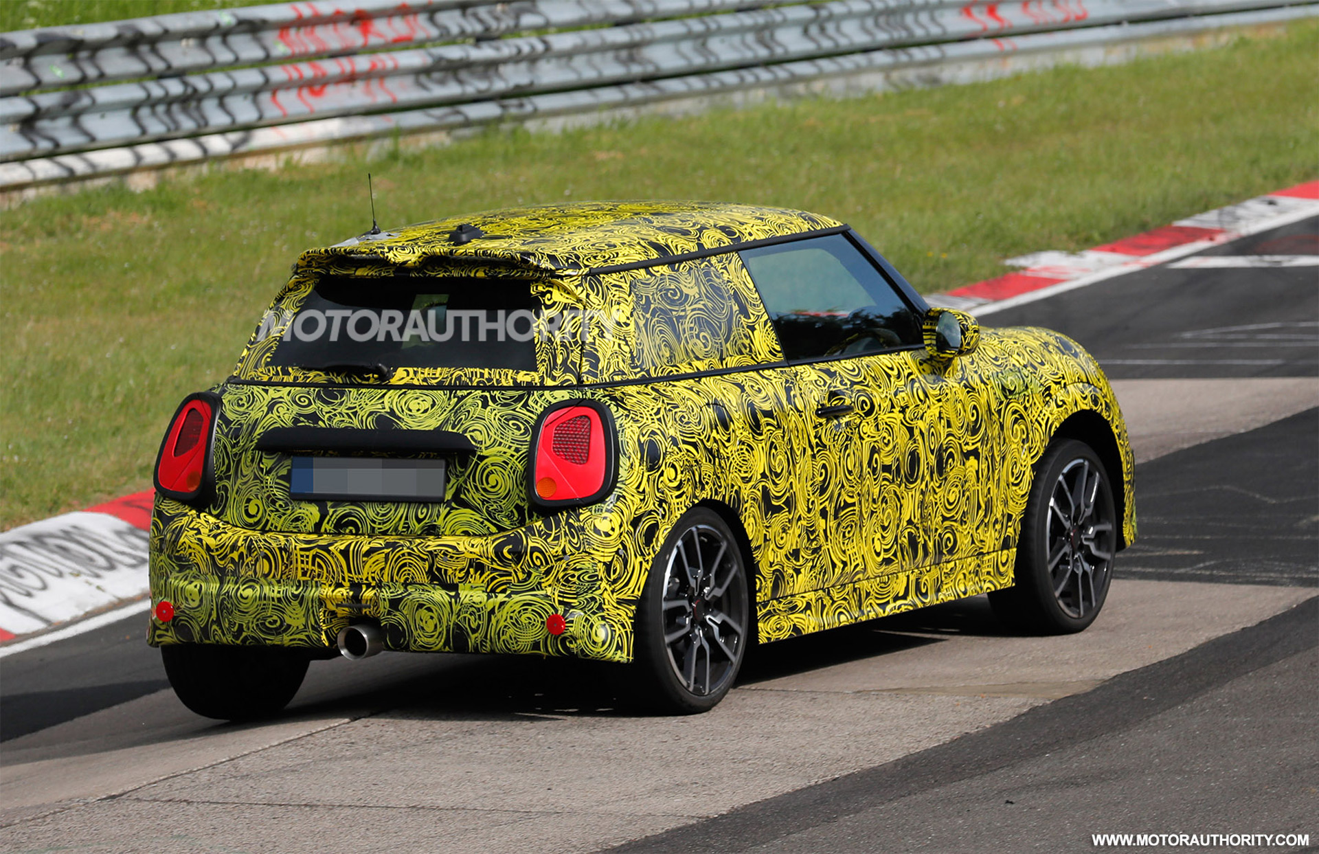 2025 Mini Cooper S spy shots Photo credit Baldauf