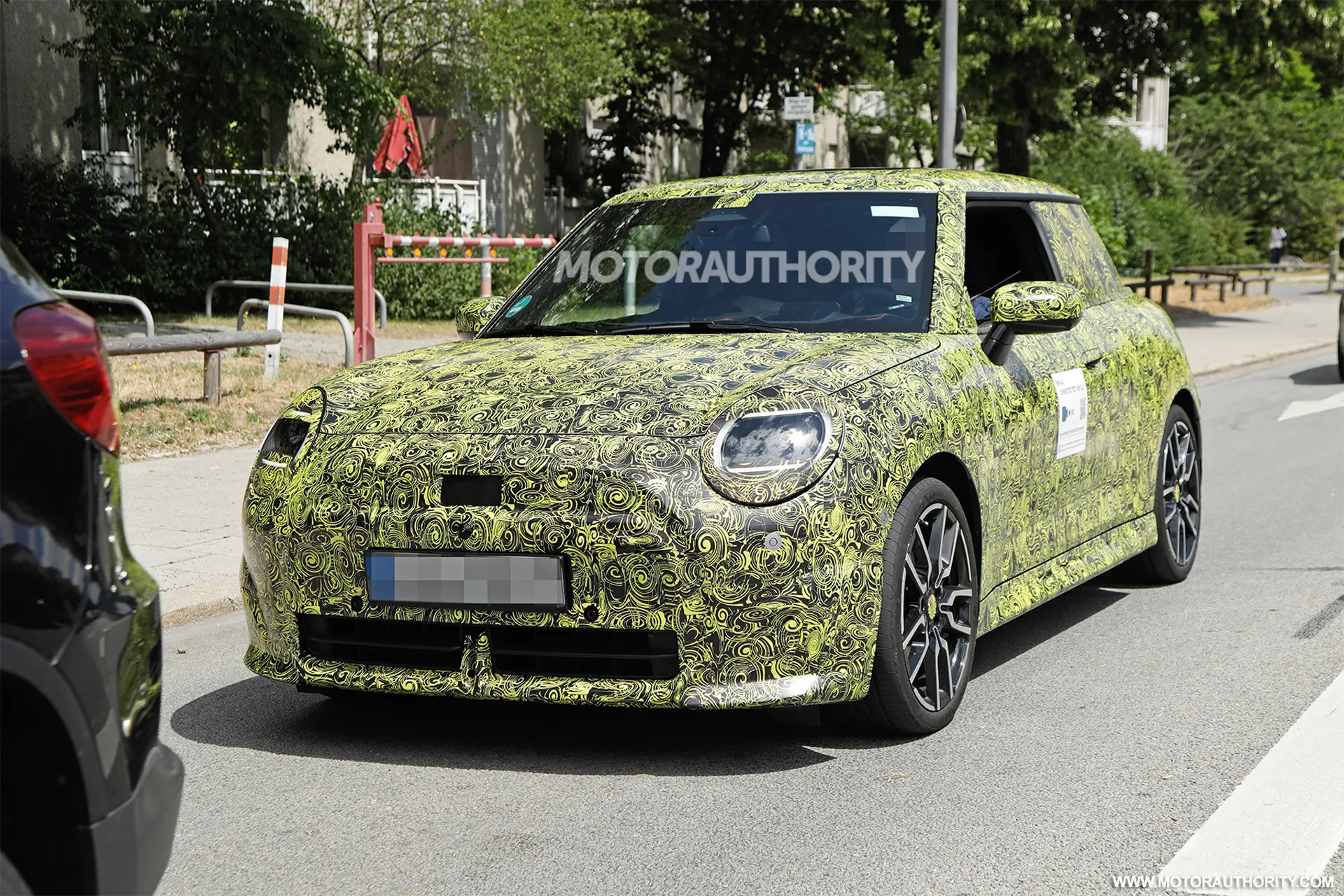 2025 Mini John Cooper Works EV spy pictures