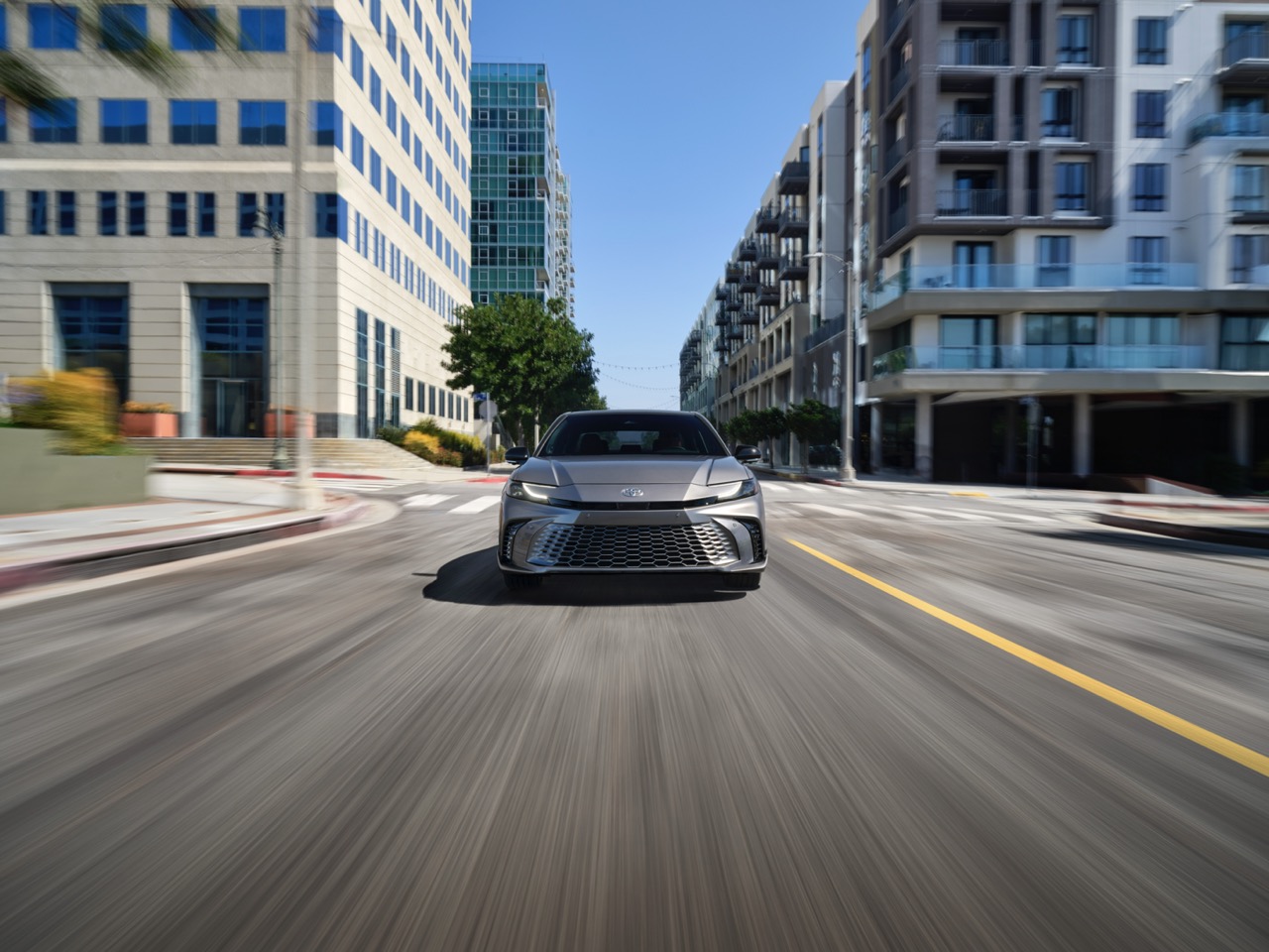 Camry hybrid, Ioniq 5 N reviews; Prius and Cybertruck recalls; Highlander EV: The Week in Reverse