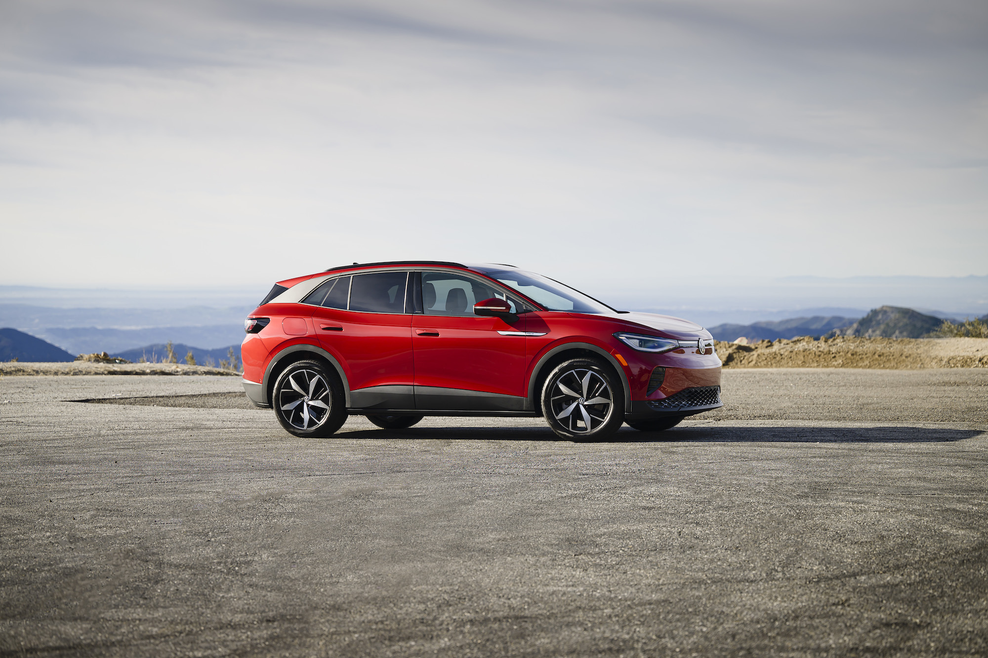 2025 VW ID.4 EV costs more vs. 2024, more features due mid-year