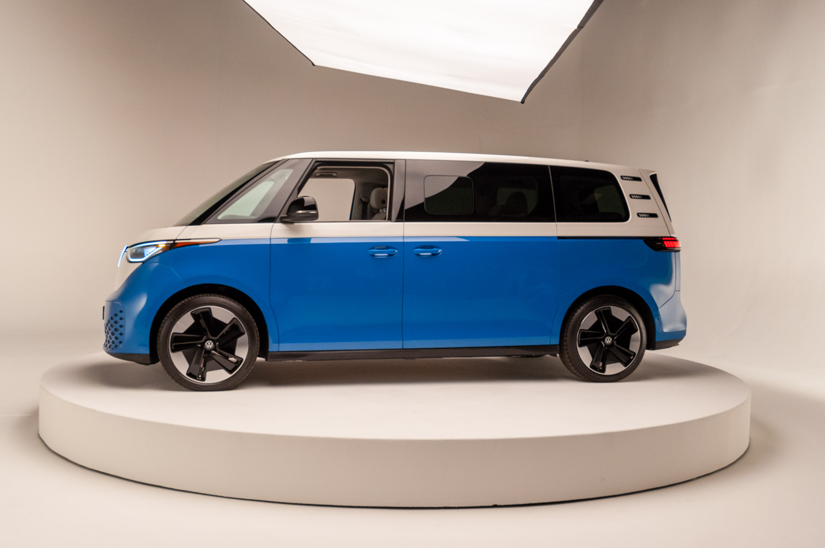 2025 Vw Electric Van Release Date Images References :