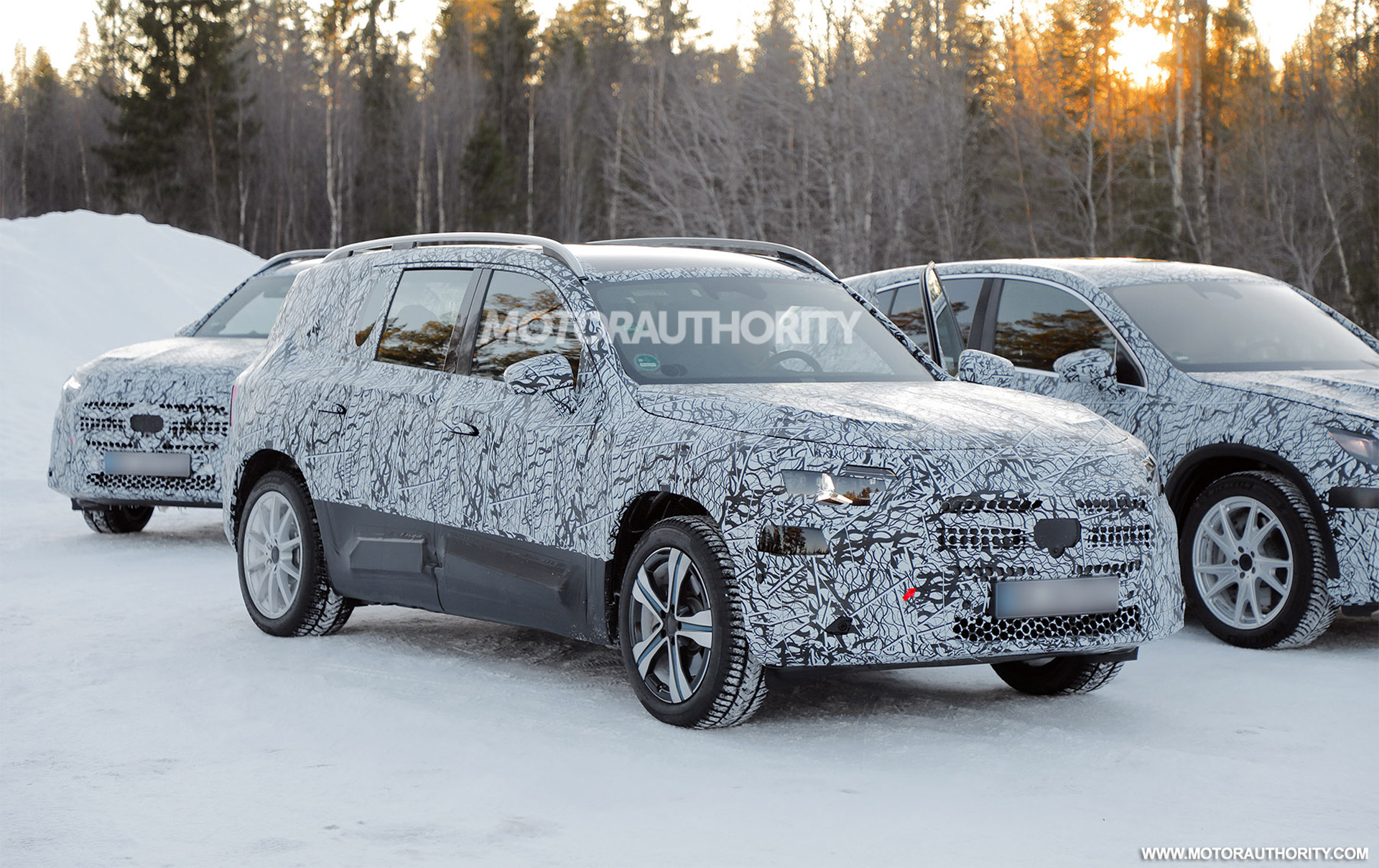 2027 Mercedes-Benz GLB-Class EV caught on video