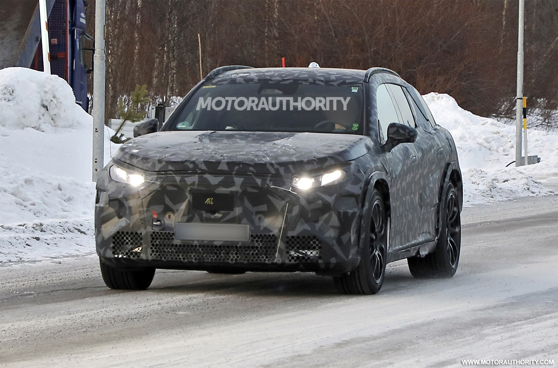 2028 Mercedes-AMG electric full-size SUV spied testing
