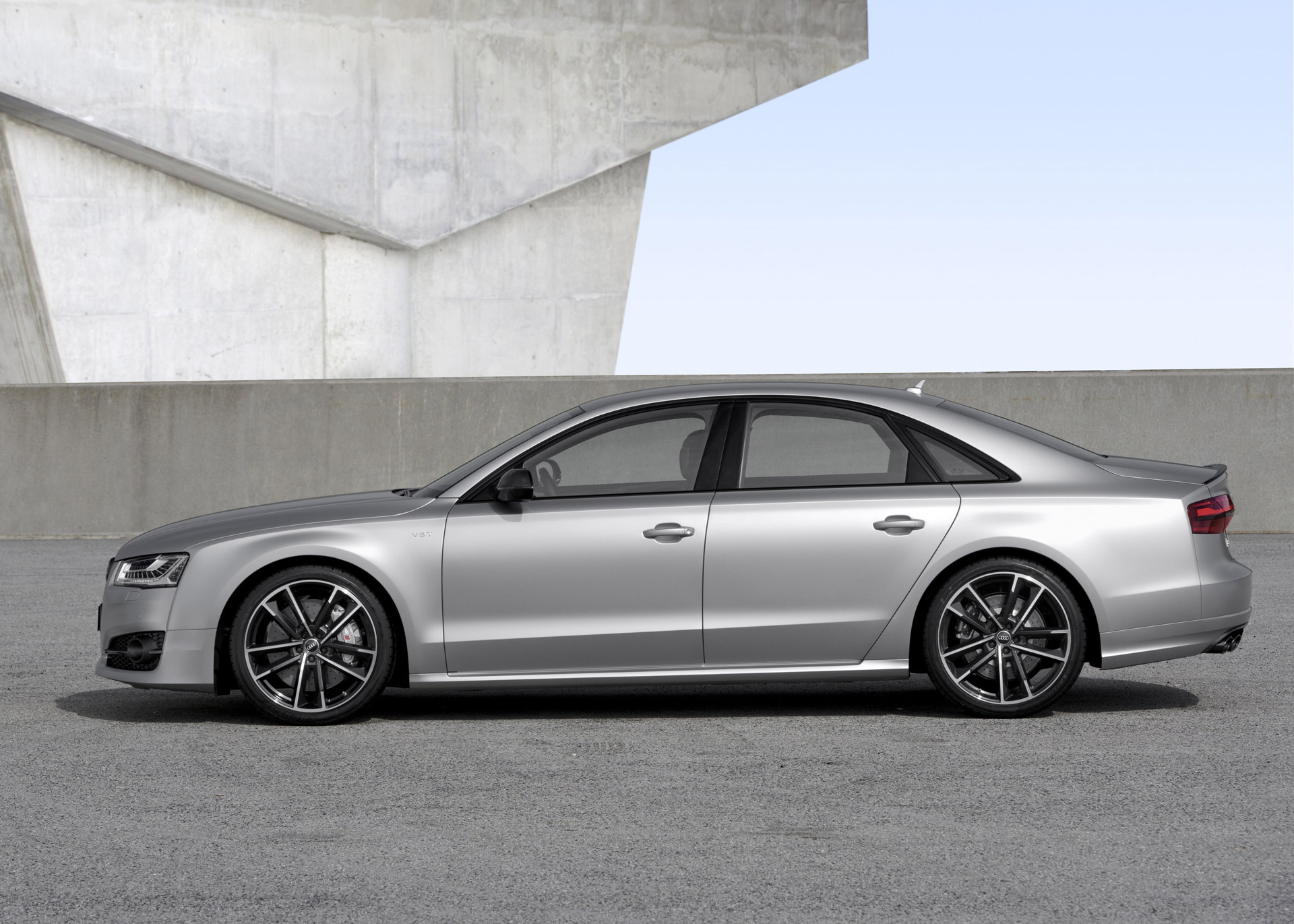 Audi s8 plus 2016