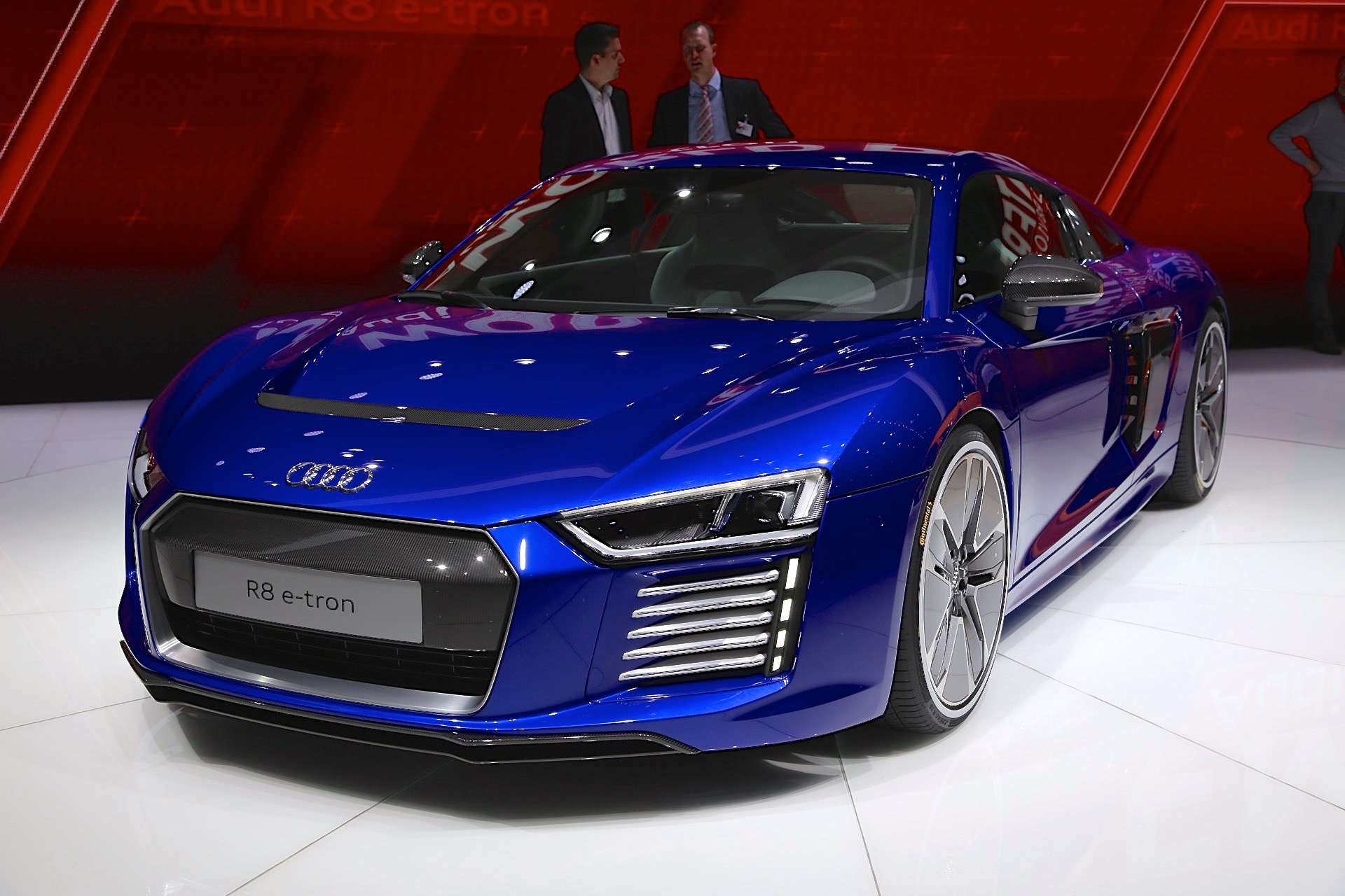Report: 8 Audi R8 to go electric