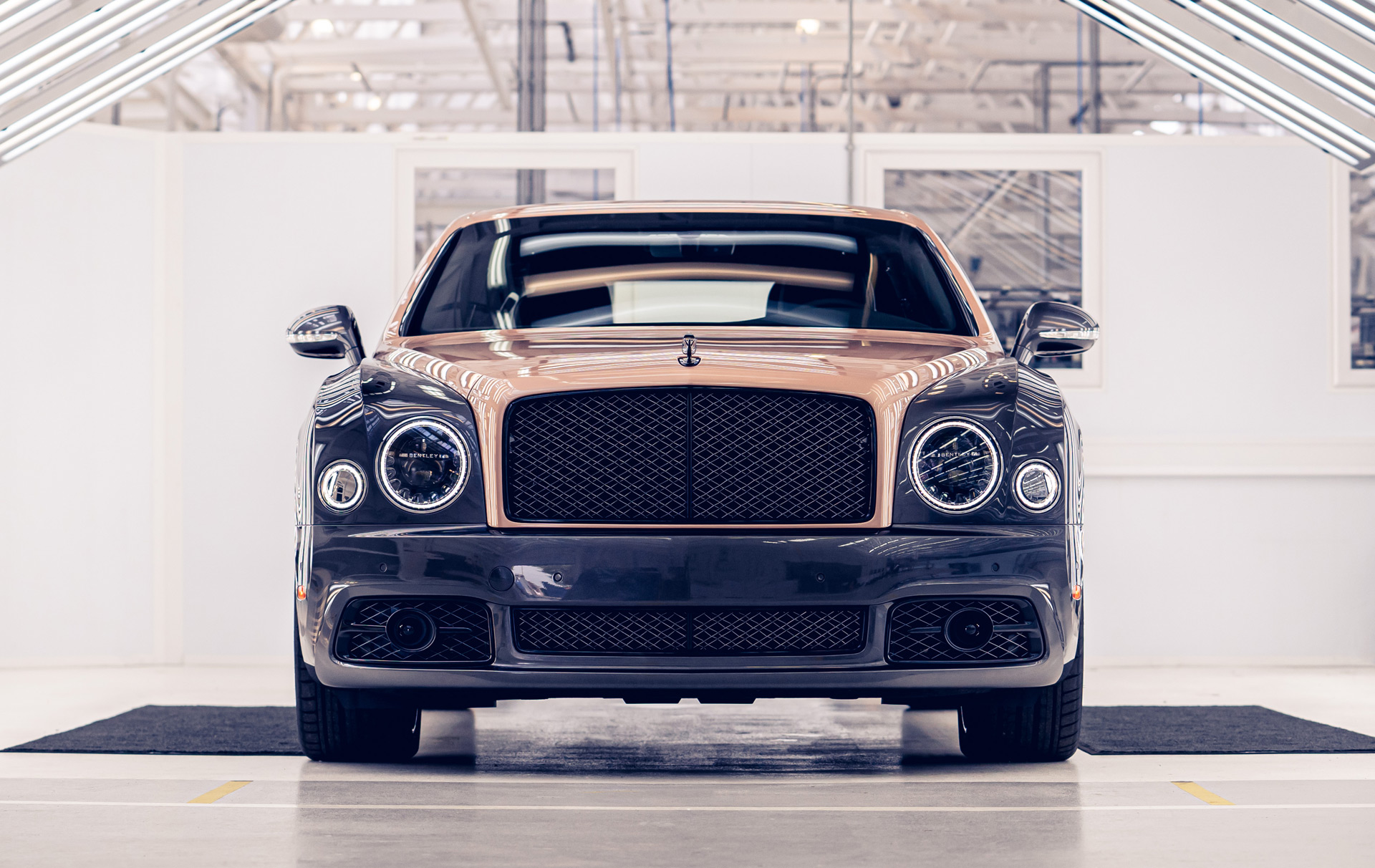 bentley-mulsanne-production-comes-to-an-end--june-2020_100750055_h.jpg