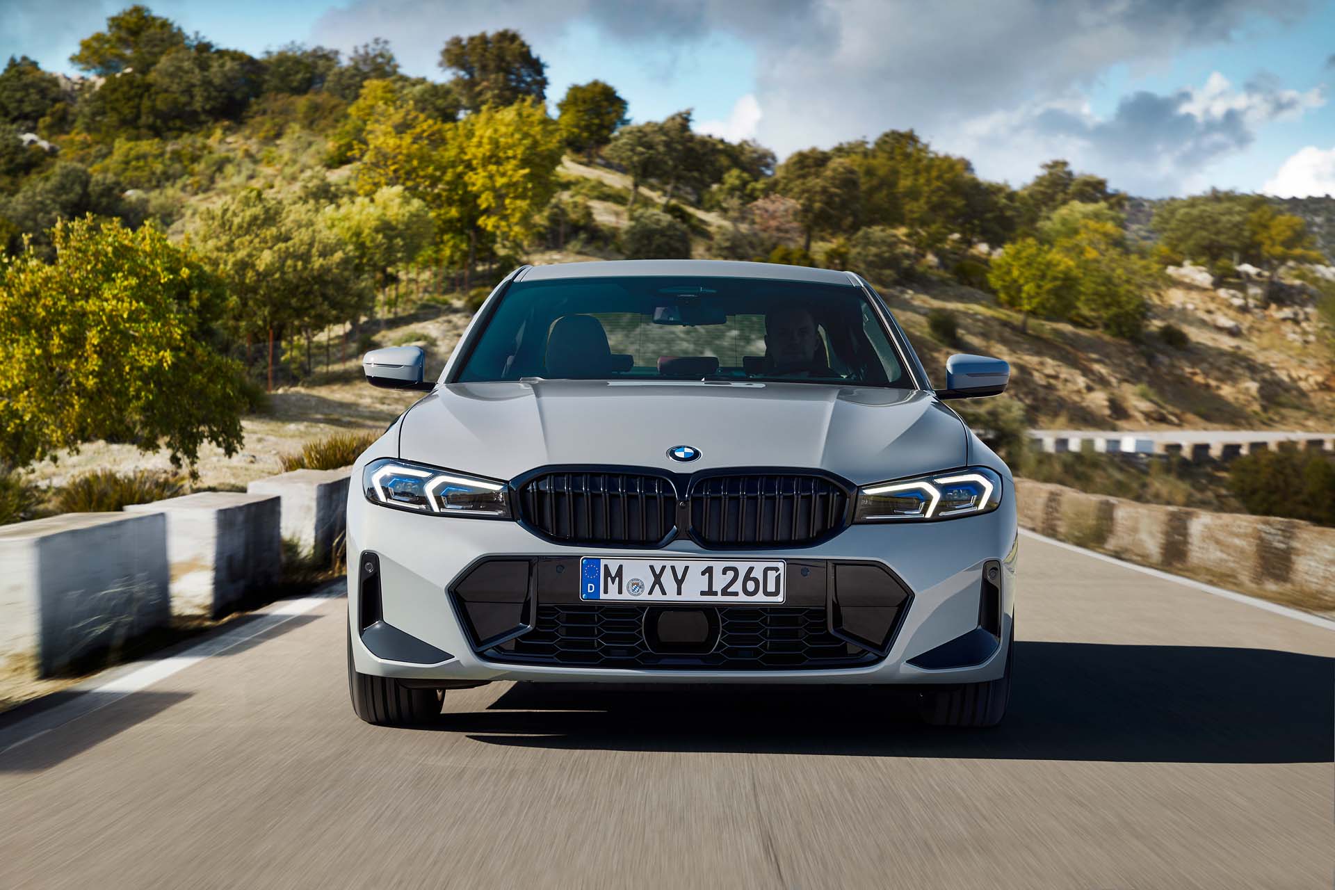 New 2022 BMW 3 Series facelift gets fresh face and improved tech