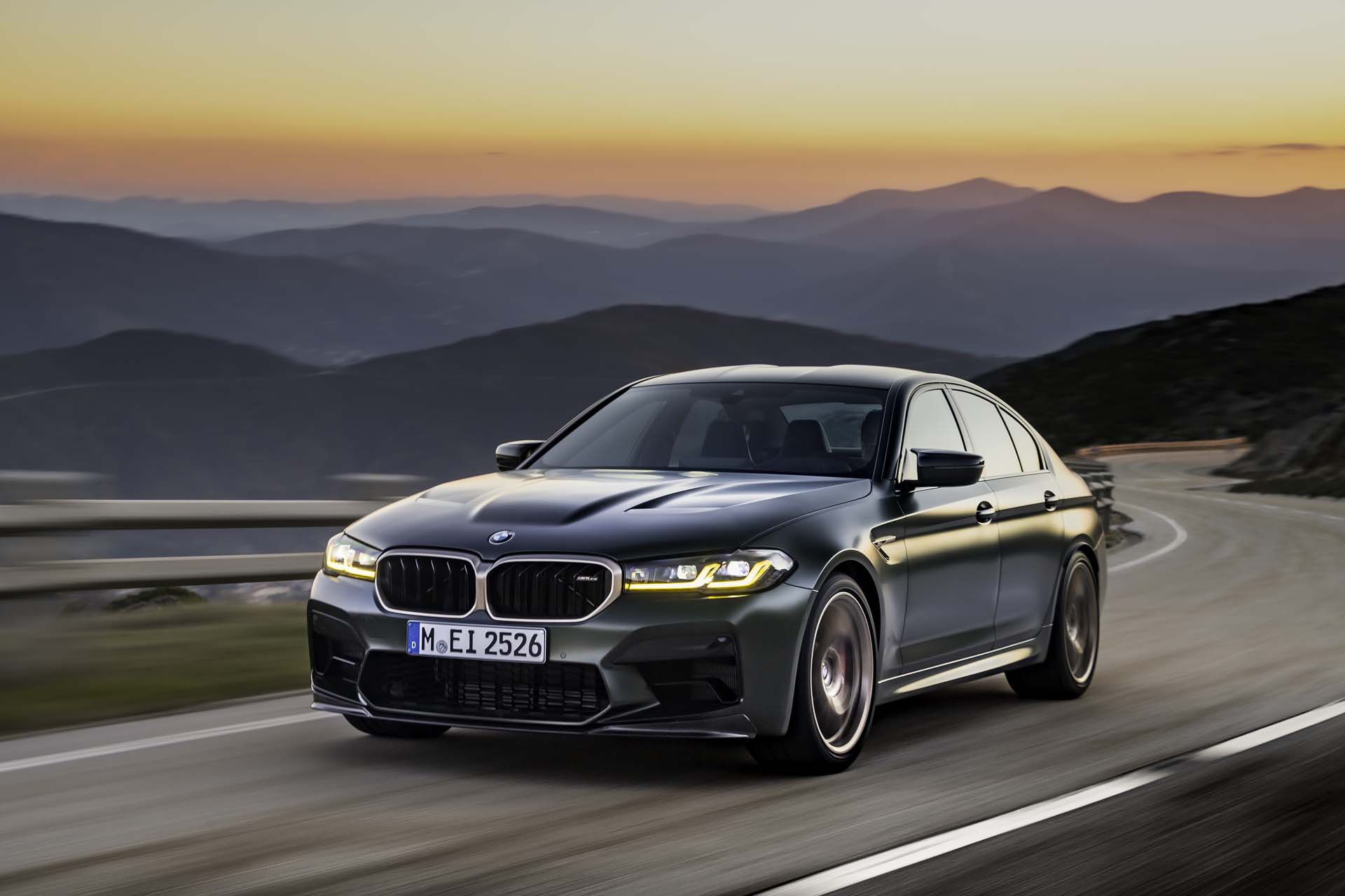 Preview 2022 BMW M5 CS arrives with 627 horsepower and 230 pounds of