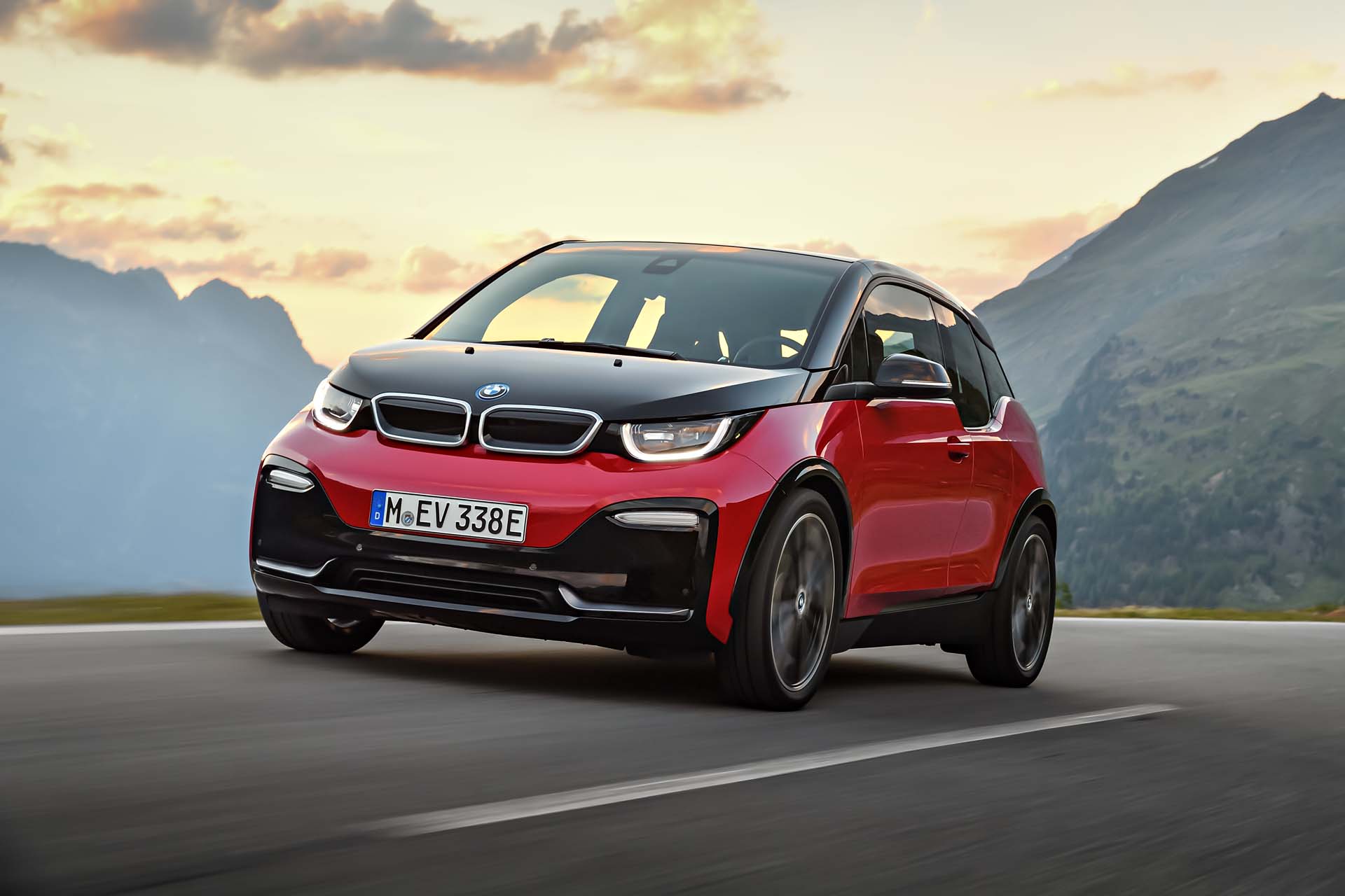 BMW issues stopsale order and recall on all i3 electric cars