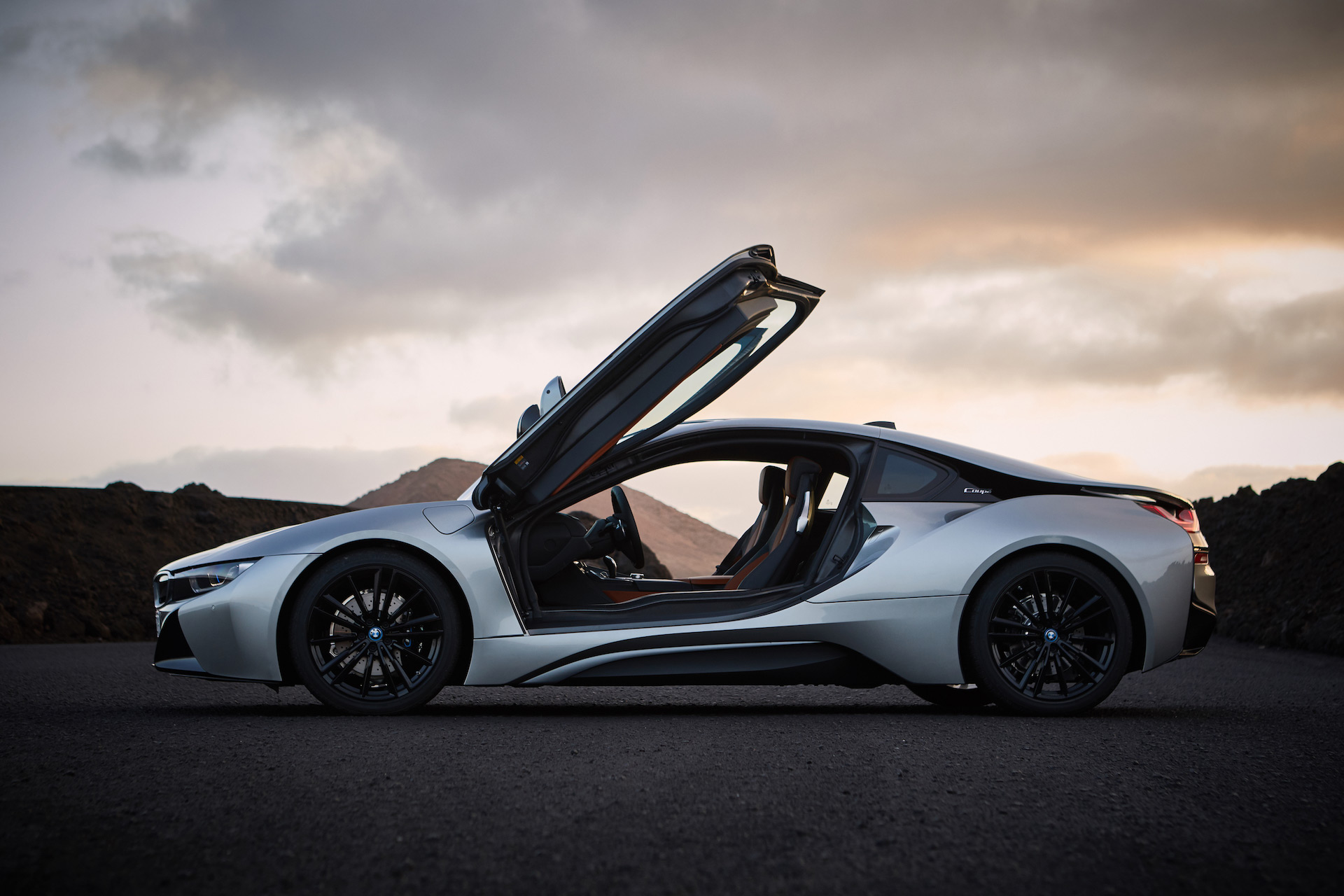 BMW R&D boss drops more hints on electrified supercar