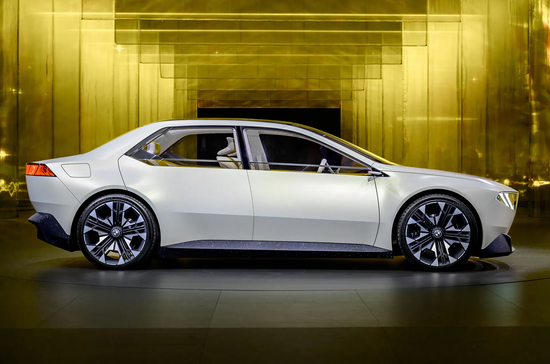 BMW Neue Klasse EV, 2024 Cadillac Celestiq: Today’s Car News Auto Recent