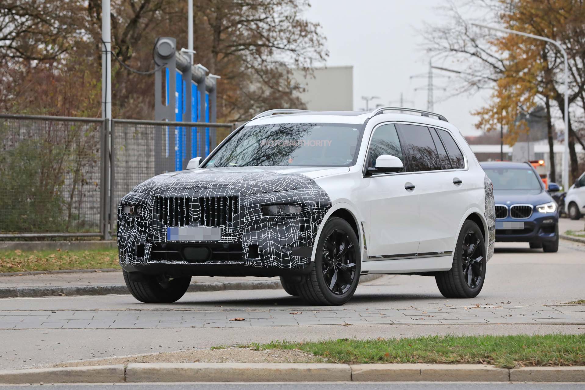 2023 BMW X7 spy shots: 7-Series styling in the cards for flagship SUV