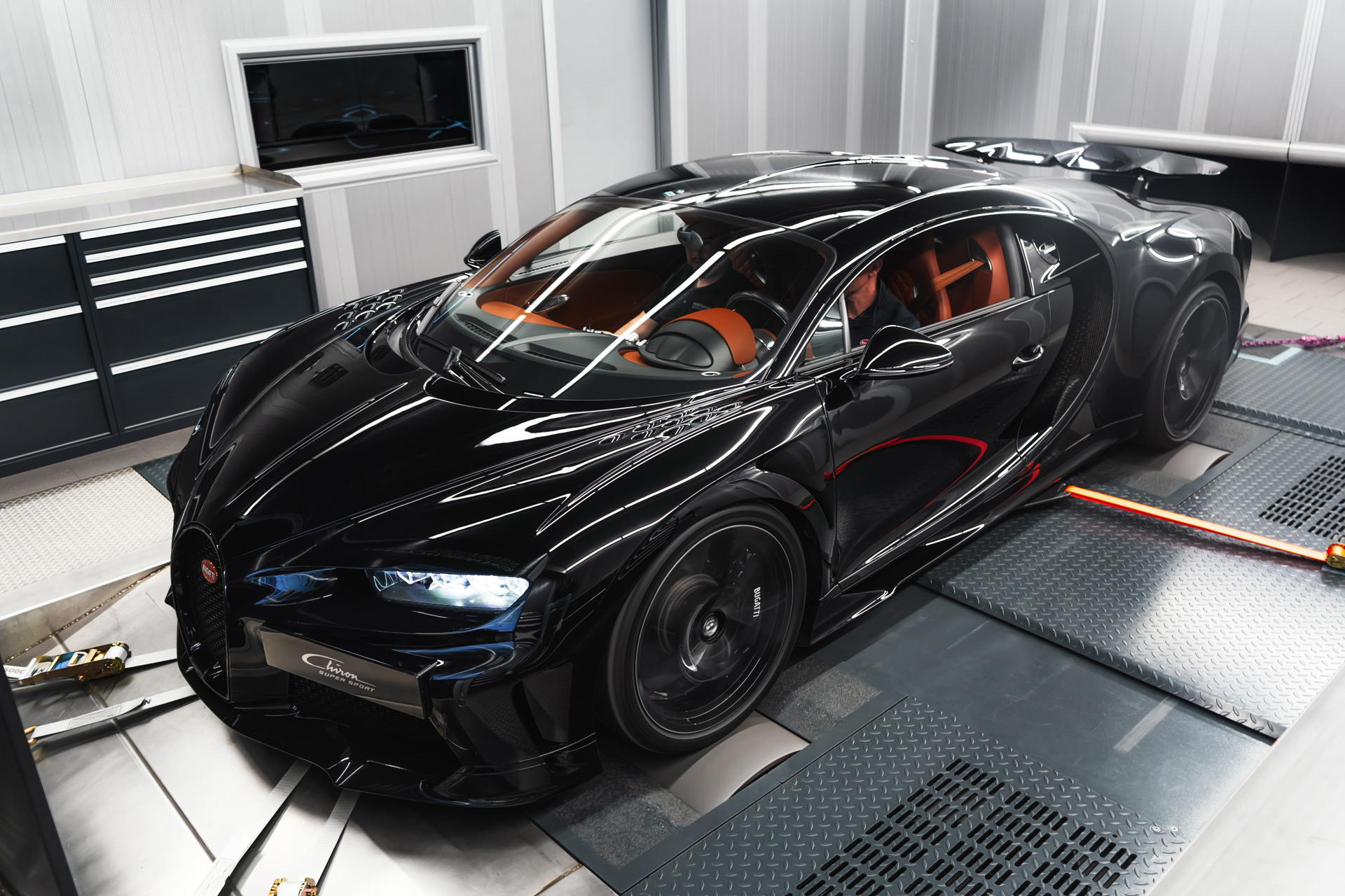 Bugatti Chiron Super Sport produces 1,596 hp on the dyno