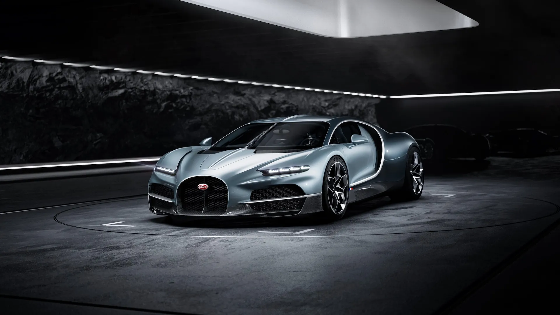 Bugatti Tourbillon marks new era with 1,800-hp V-16 plug-in hybrid powertrain Auto Recent