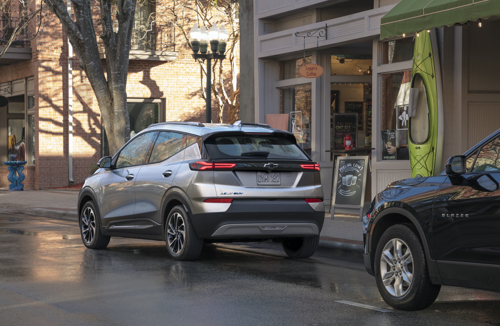 2022-chevy-bolt-ev-5-500-price-cut-is-an-affordability-play-ev-tax