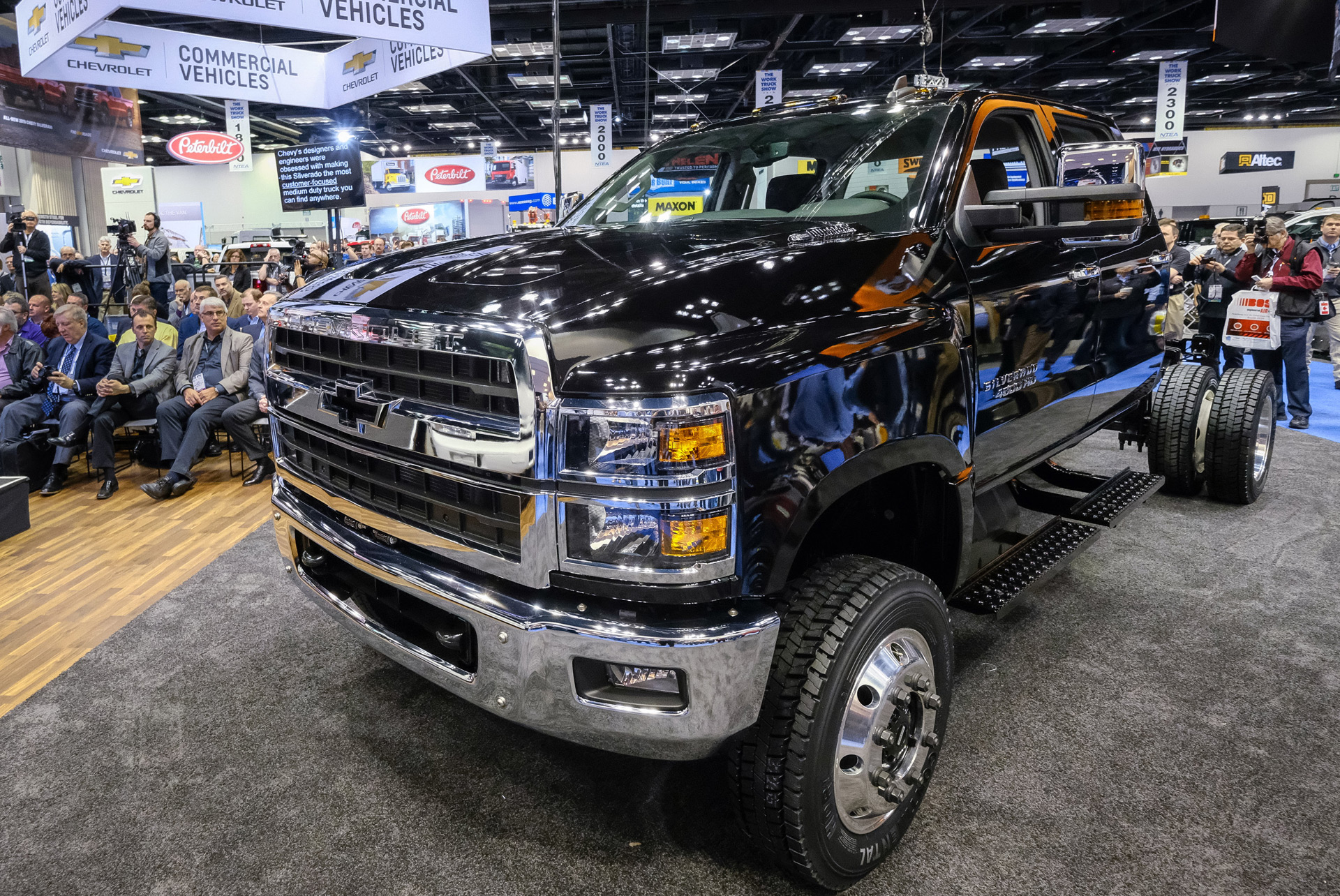 New Silverado 4500HD/5500HD/6500HD trucks join Chevy’s ...