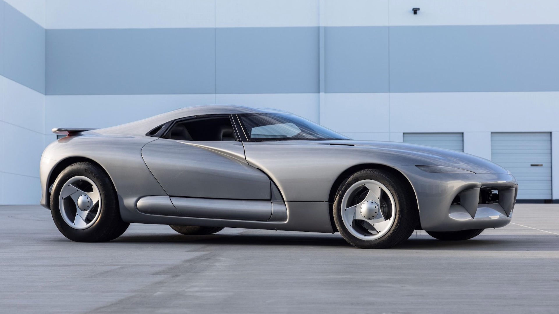 “Viper” TV show Defender prop car up for auction Auto Recent