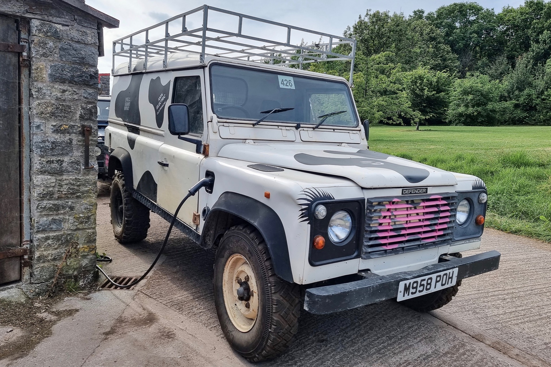 Drop-in electric conversion kit for Land Rover Defender: Make your own  electric SUV