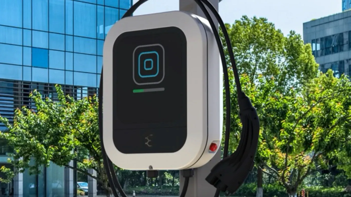 The world’s first solar-powered DC-to-DC fast charger is available for pre-order