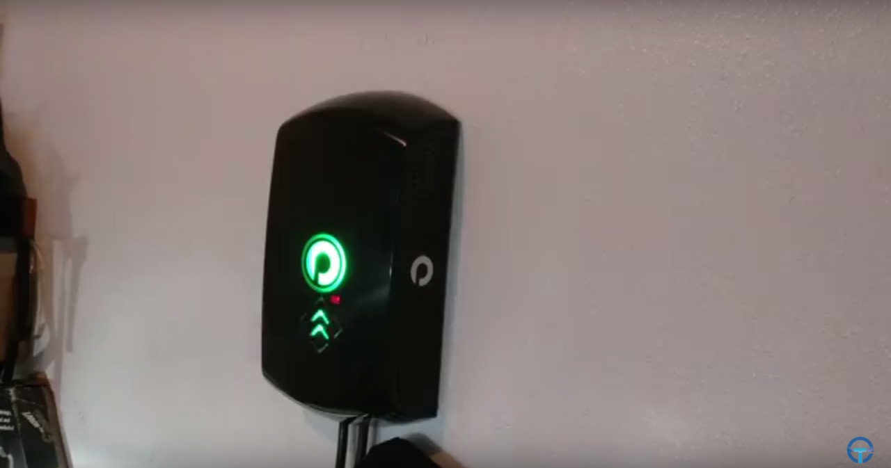 Using Plugless S Wireless Charging With Nissan Leaf Video