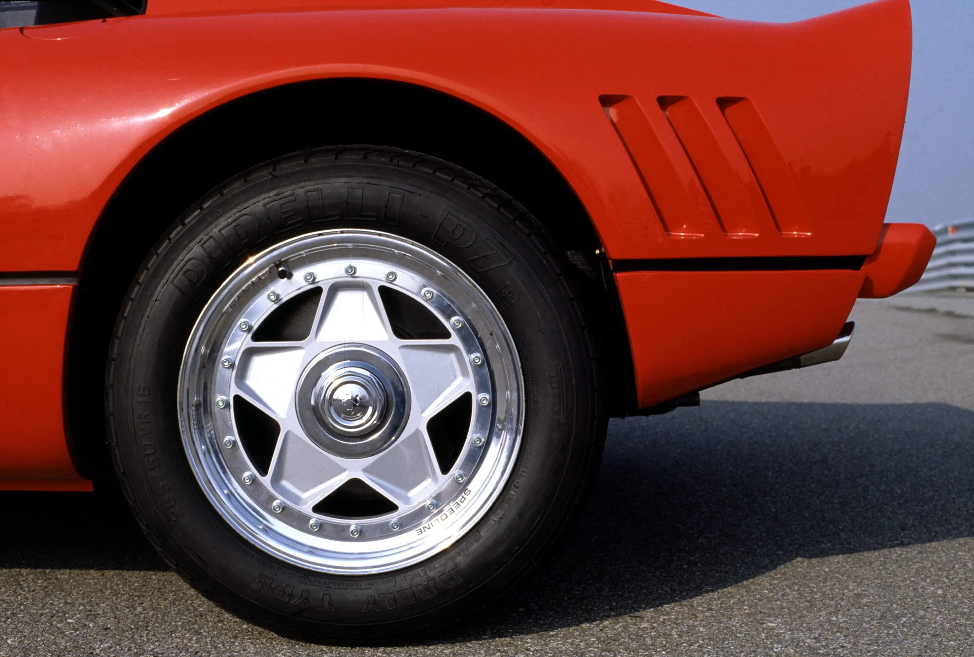 Pirelli developed new tires for the Ferrari 288 GTO Auto Recent