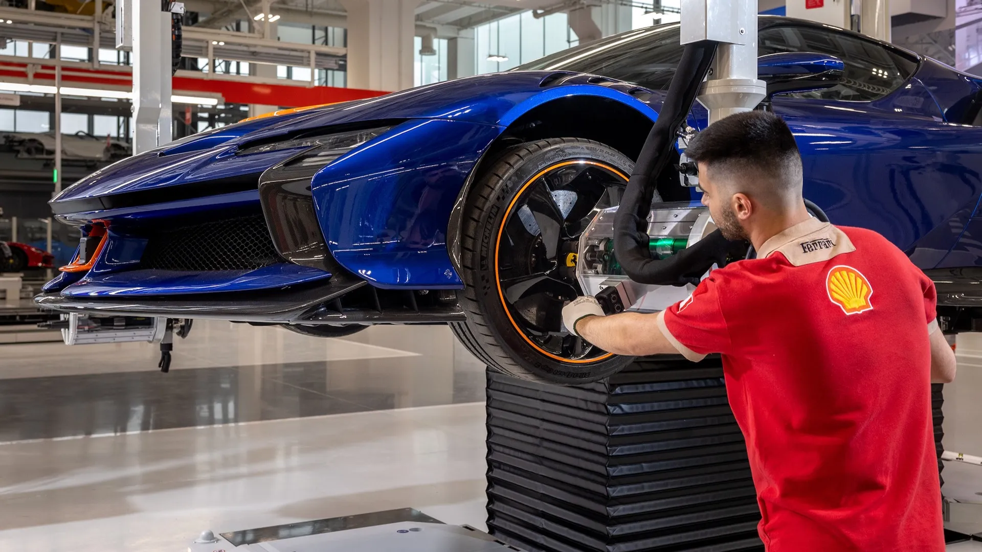 Tòa nhà điện tử Ferrari