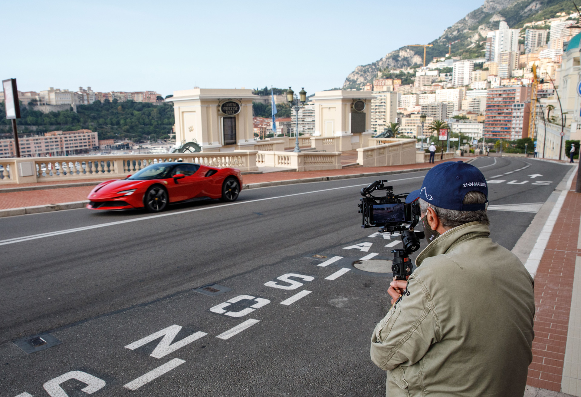 2019 - [Ferrari] SF90 Stradale - Page 4 Ferrari-sf90-during-filming-of-le-grand-rendez-vous-in-monaco_100747590_h