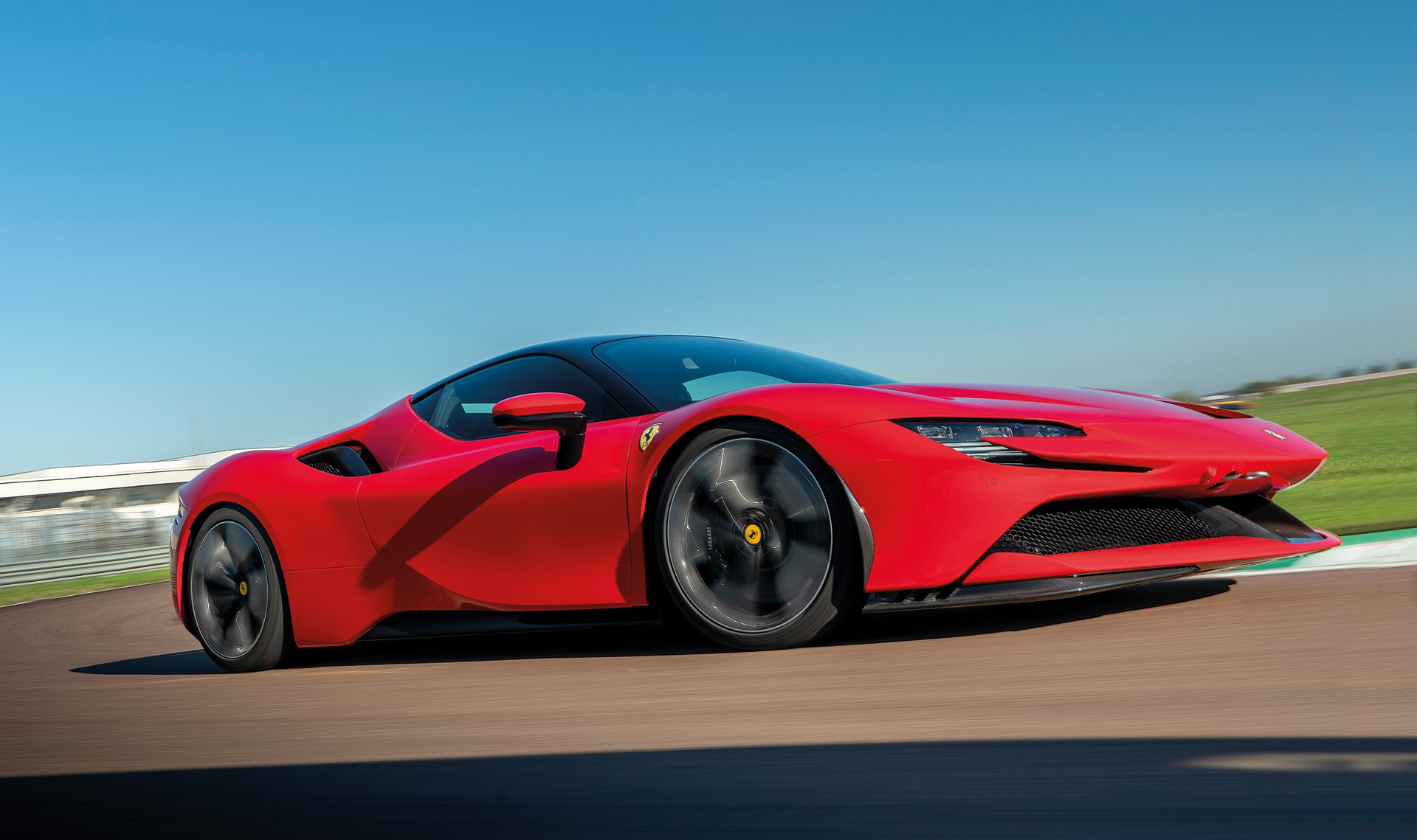 Ferrari SF90 issued do-not-drive order due to fire risk Auto Recent
