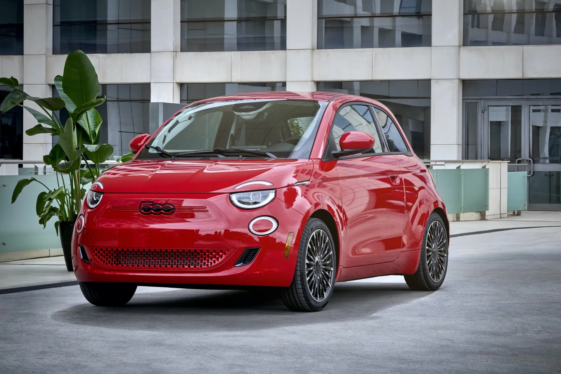 2024 Fiat 500e Will Deliver 149 mile Range For 34 095